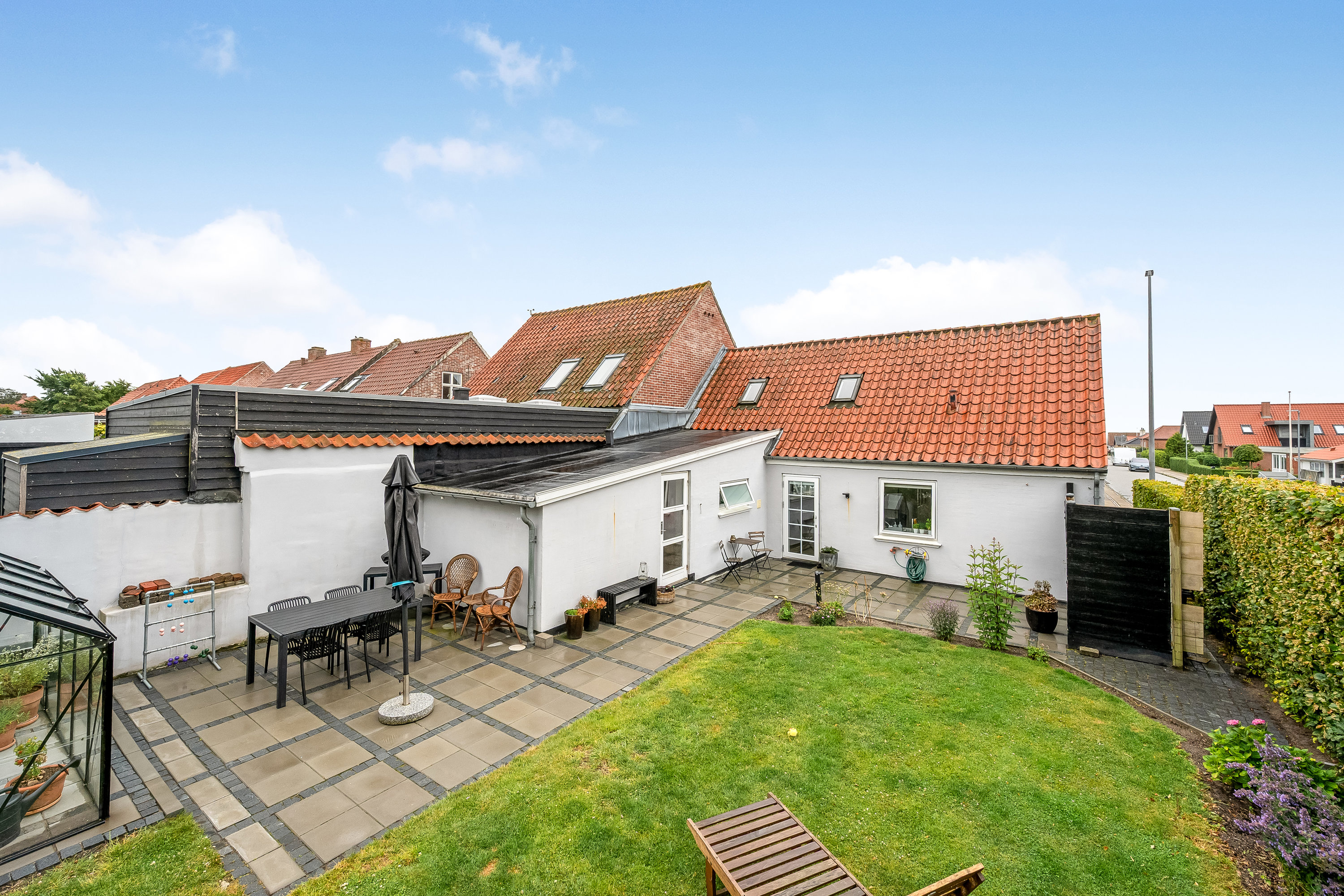 Fremhævet terrasse billede i fuldskærmstilstand. Billede af Kongevejen 25, 6950 Ringkøbing