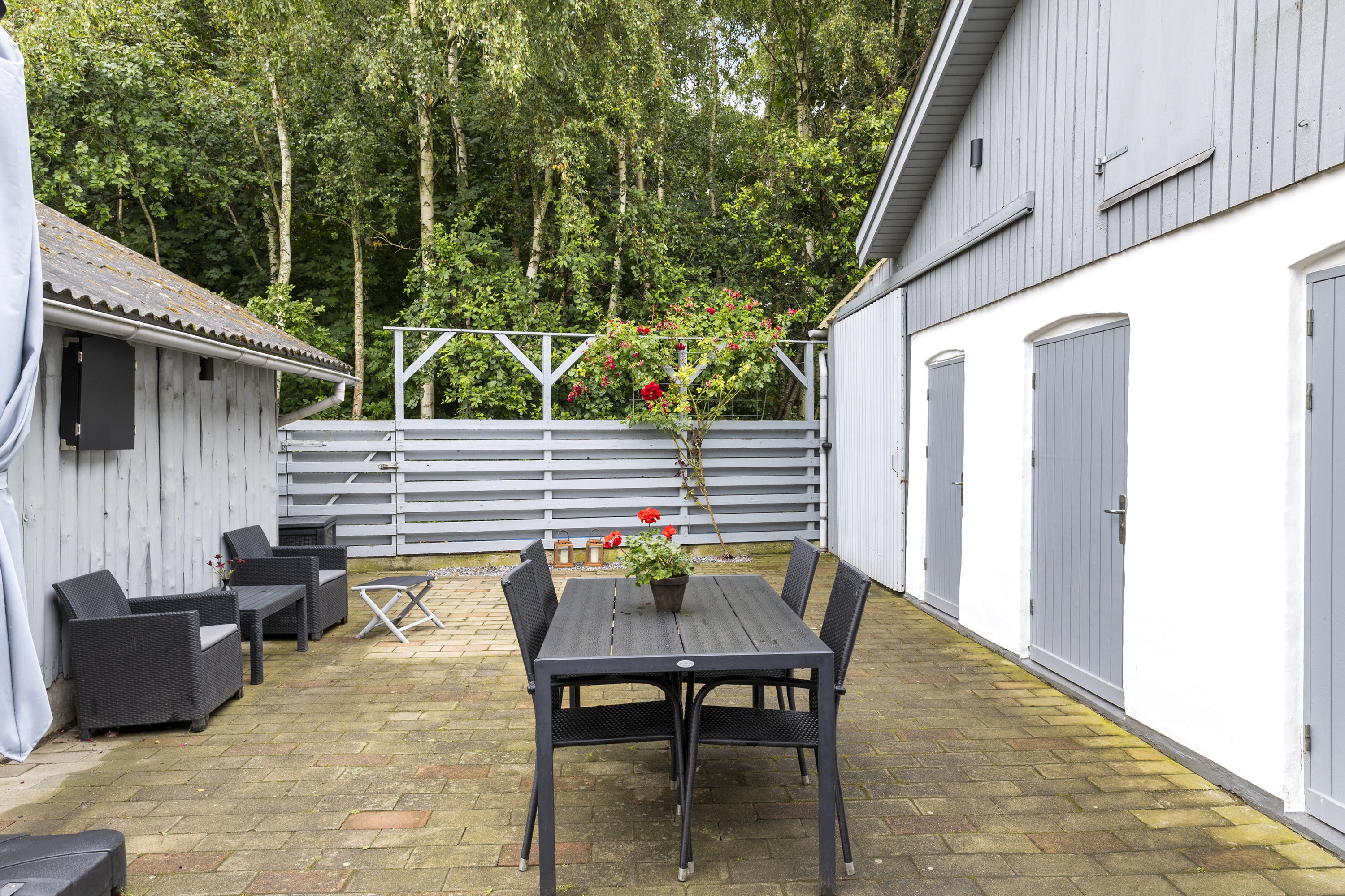 Fremhævet terrasse billede i fuldskærmstilstand. Billede af Hesselbjergvej 6, 4293 Dianalund