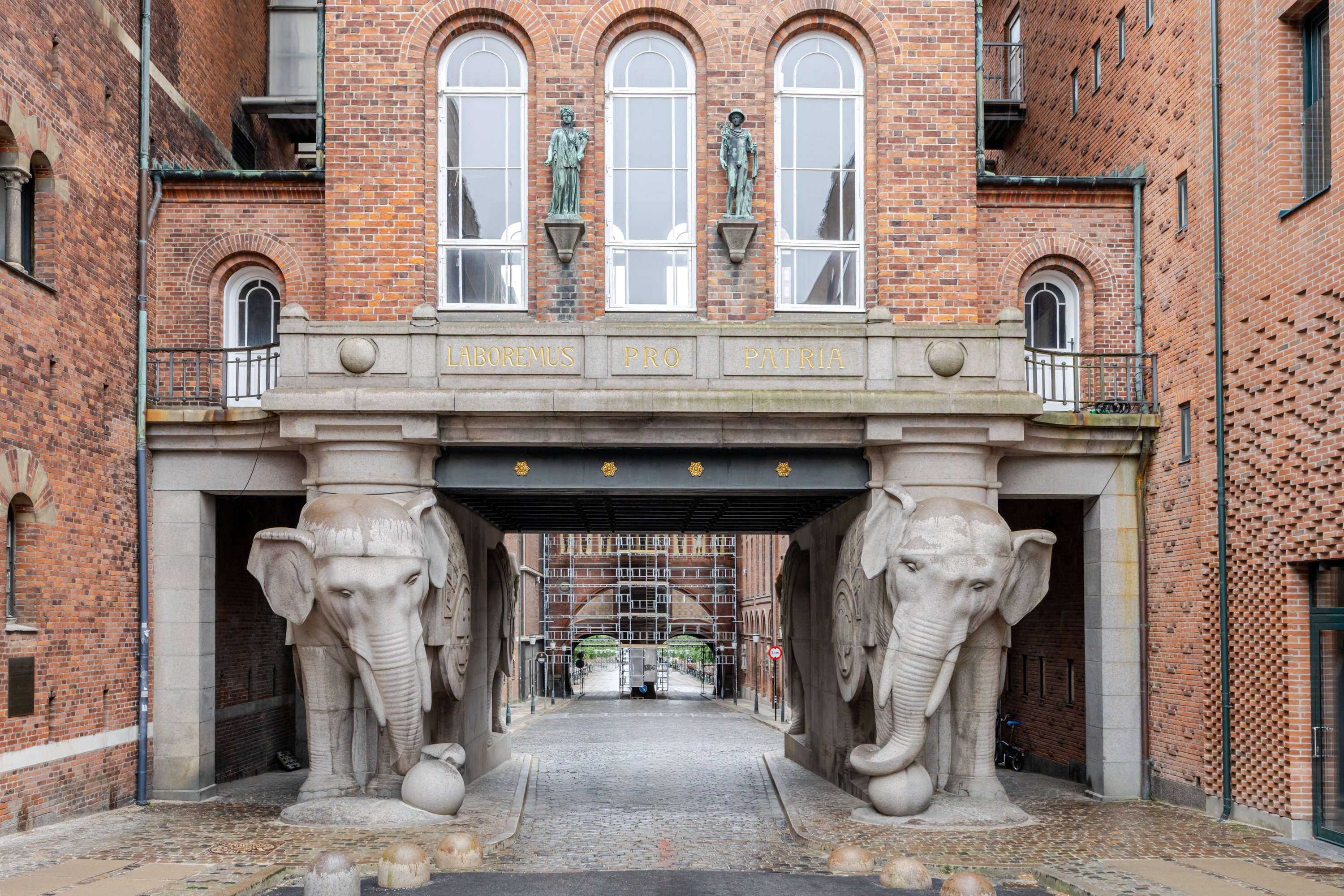 Fremhævet andet billede i fuldskærmstilstand. Billede af Ottilia Jacobsens Plads 9, 1. tv., 1799 København V