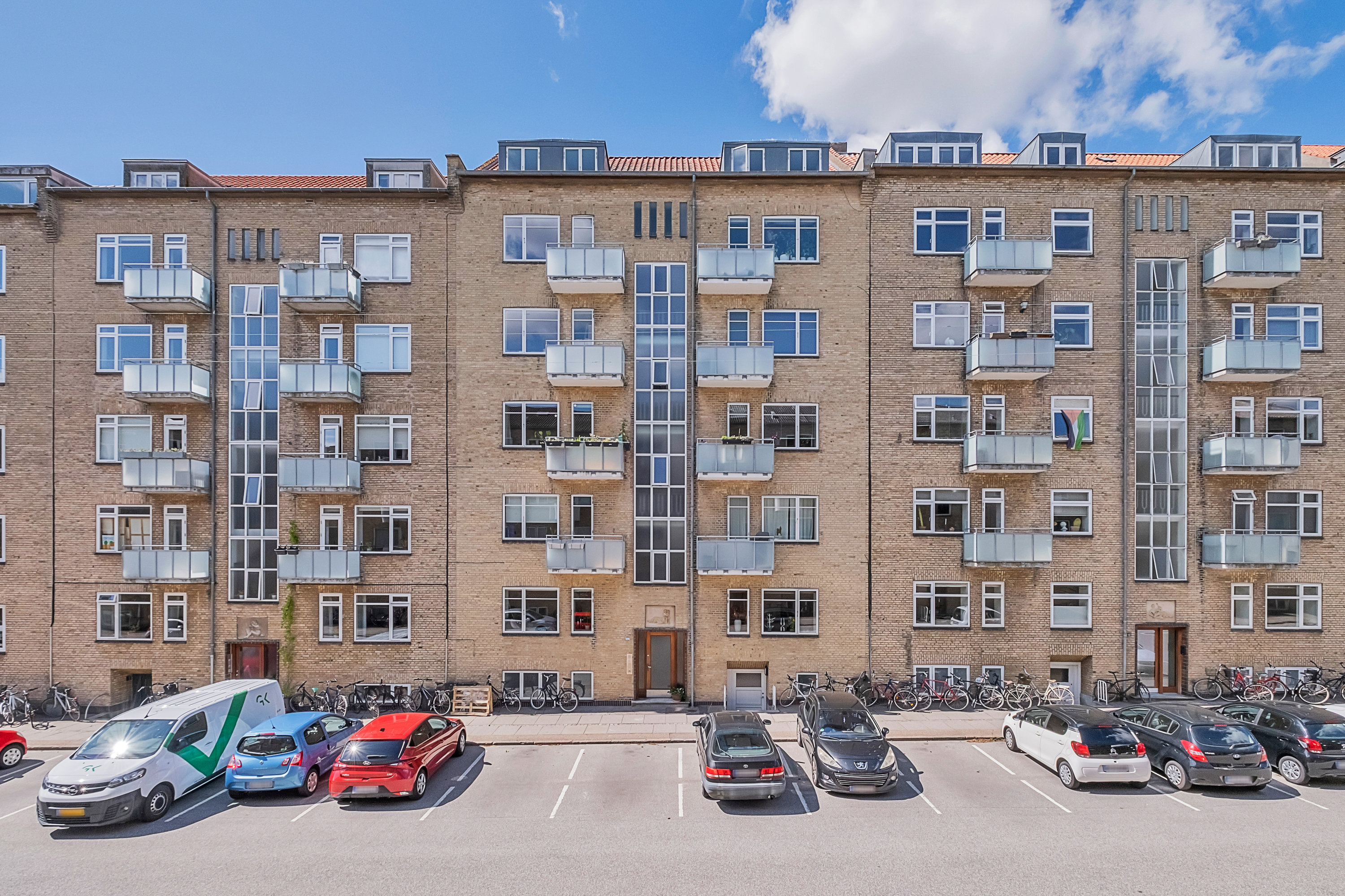 Fremhævet facade billede i fuldskærmstilstand. Billede af Rudolph Wulffs Gade 14, st. th., 8000 Aarhus C