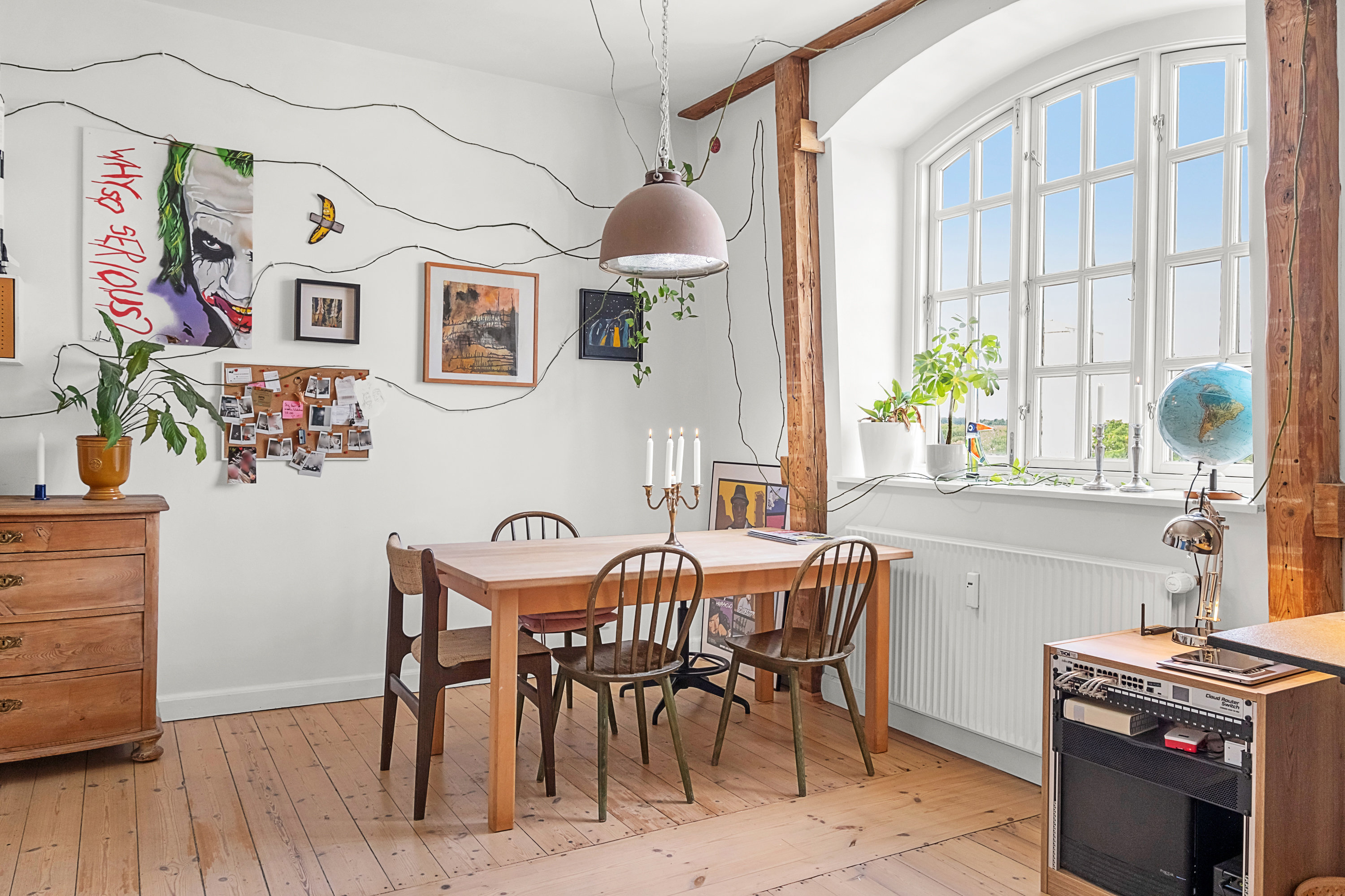 Fremhævet stue billede i fuldskærmstilstand. Billede af Dalgas Avenue 17, 4. th., 8000 Aarhus C