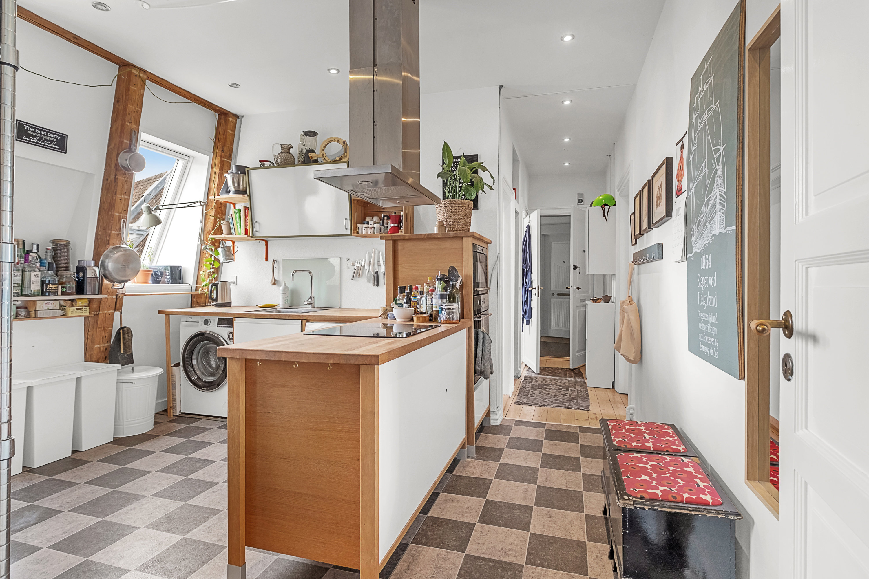 Fremhævet køkken billede i fuldskærmstilstand. Billede af Dalgas Avenue 17, 4. th., 8000 Aarhus C