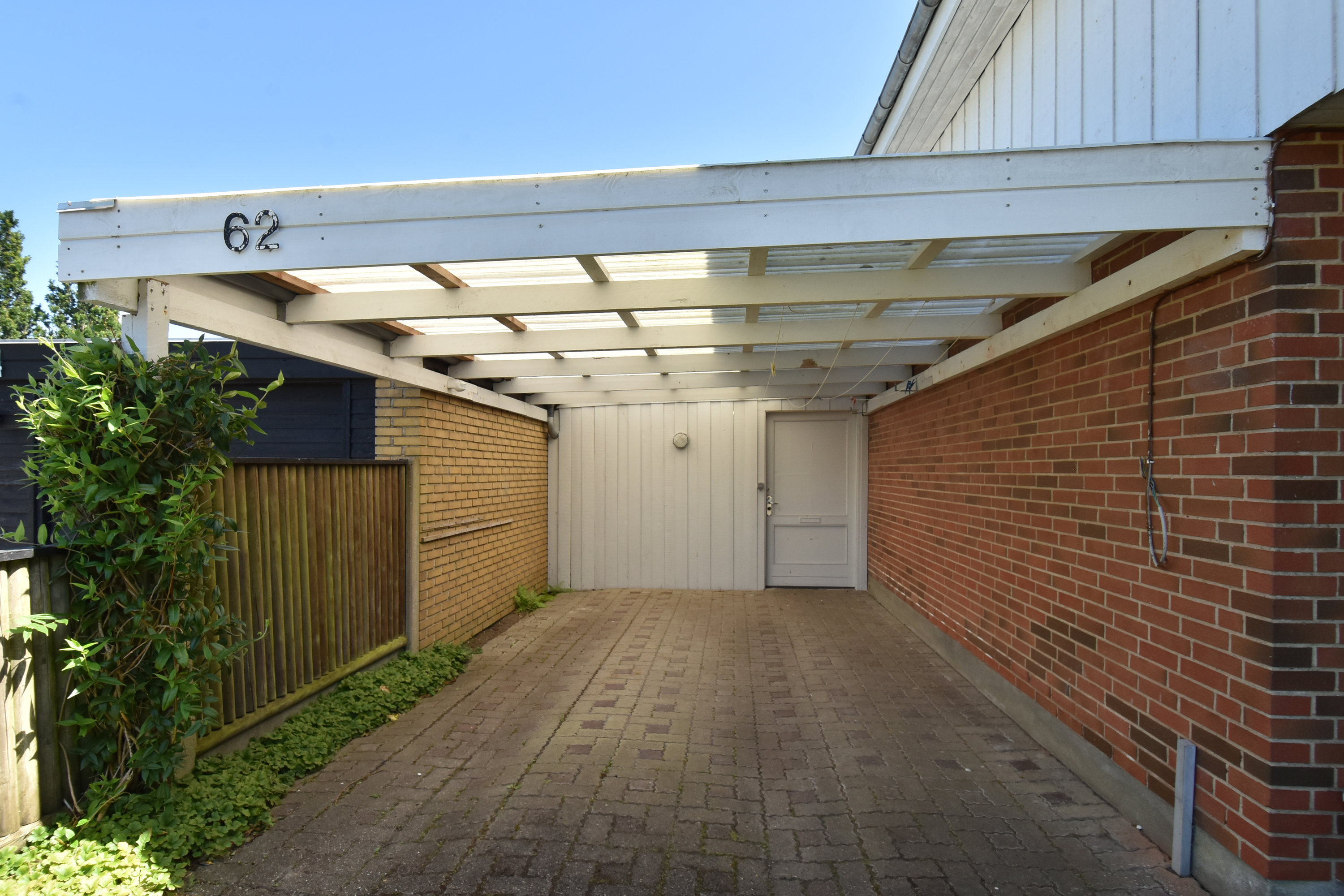 Fremhævet carport billede i fuldskærmstilstand. Billede af Agerbjerg 62, Snejbjerg, 7400 Herning