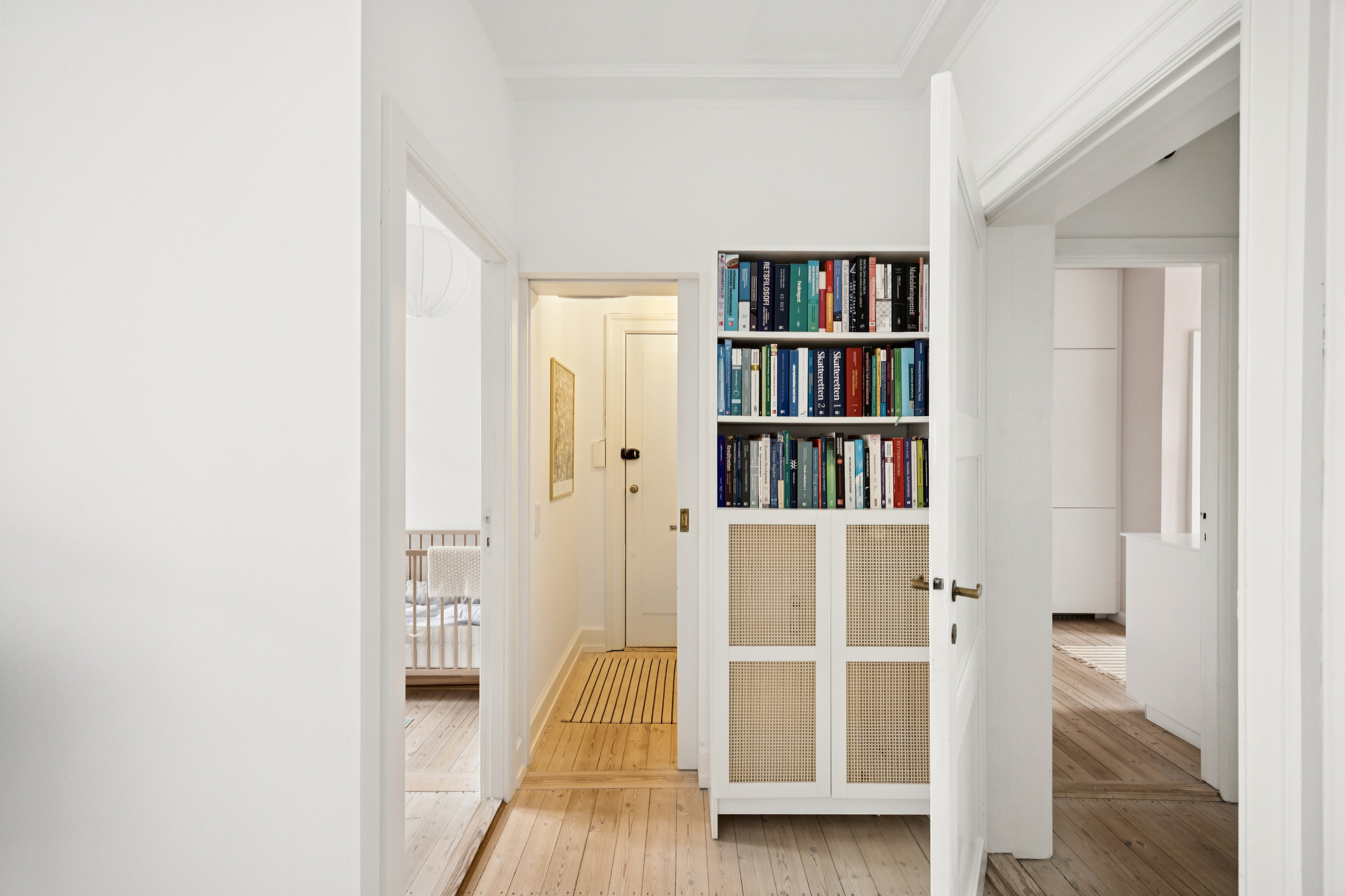 Fremhævet værelse billede i fuldskærmstilstand. Billede af H. Schneekloths Vej 3, 3. th., 2000 Frederiksberg