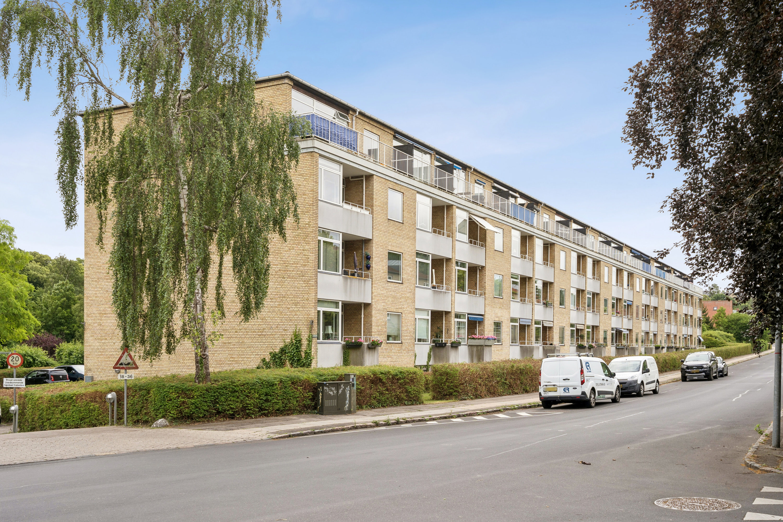 Fremhævet set fra vejen billede i fuldskærmstilstand. Billede af Havnevej 18, 2. mf., 4000 Roskilde