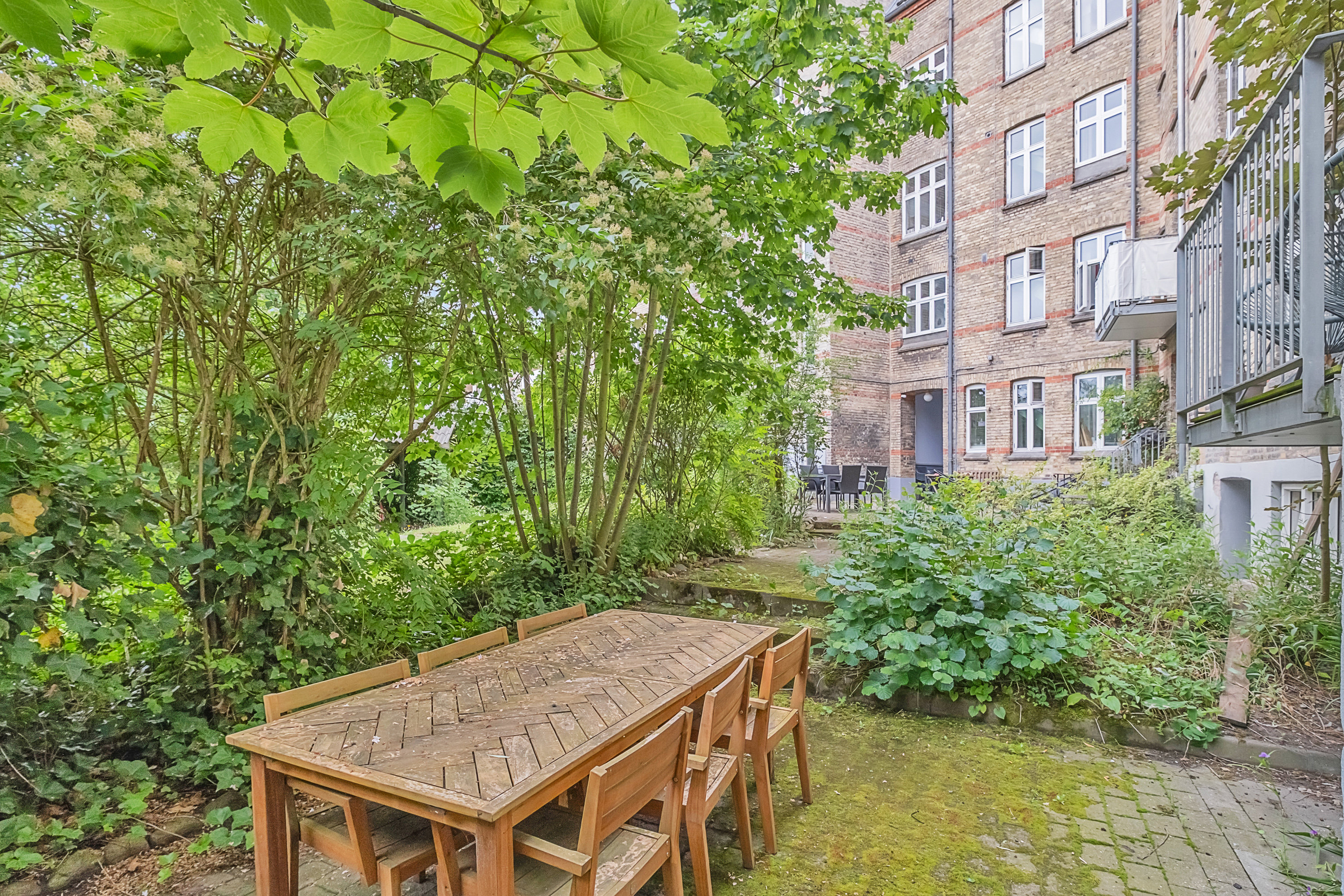 Fremhævet gårdmiljø billede i fuldskærmstilstand. Billede af Ankersgade 13, st., 8000 Aarhus C