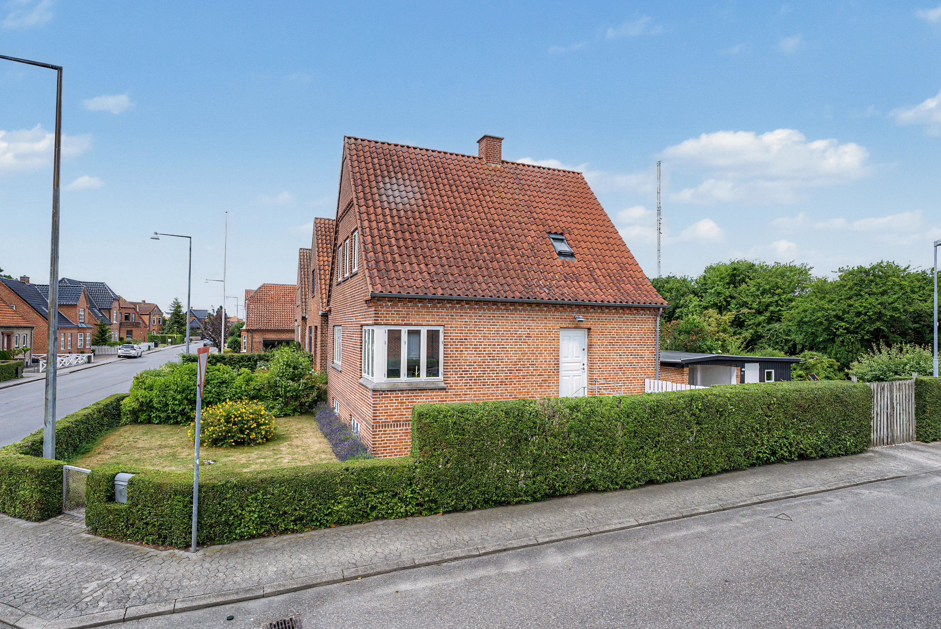 Fremhævet mastefoto billede i fuldskærmstilstand. Billede af Museumsgade 81, 4930 Maribo
