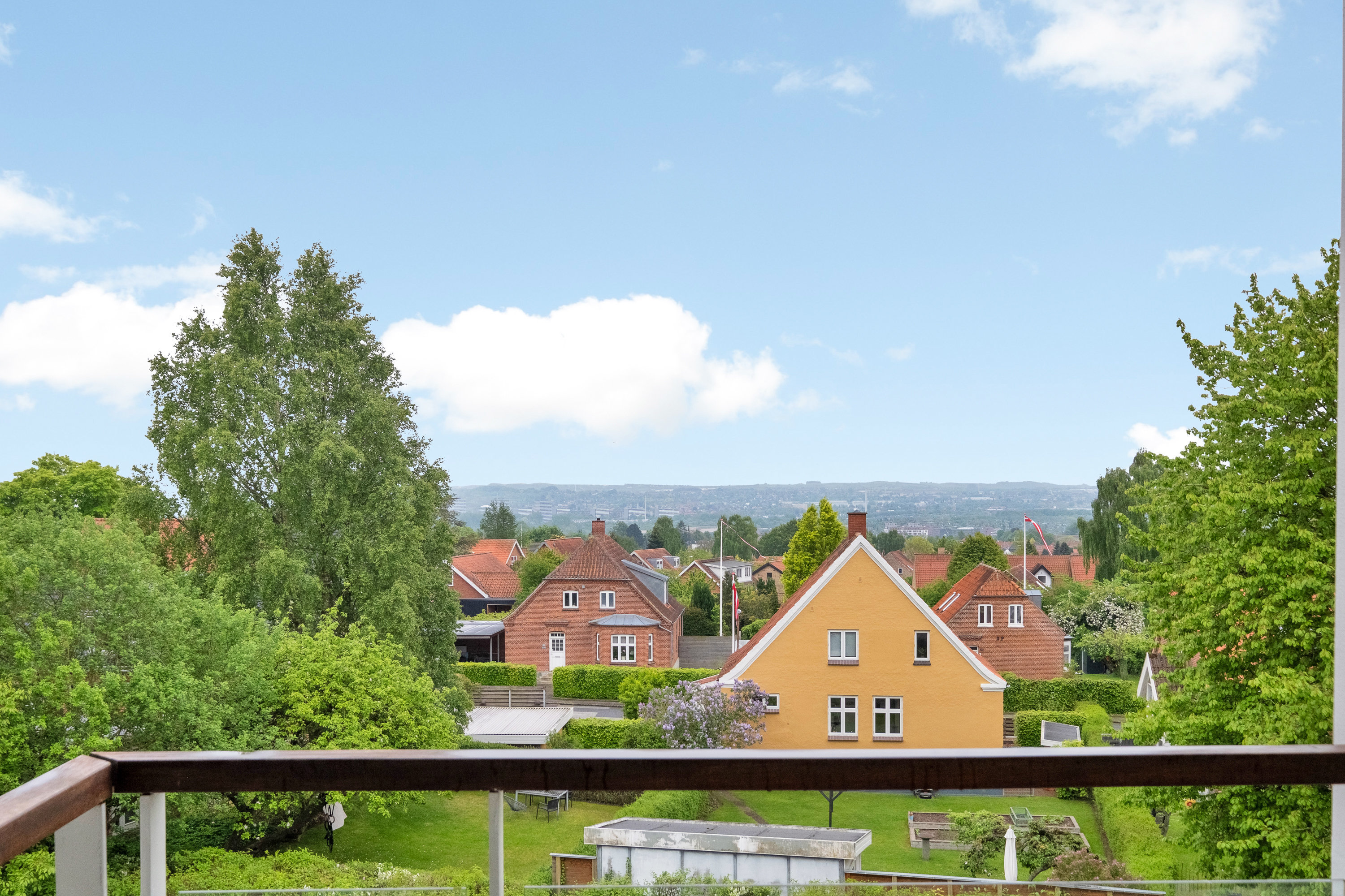 Fremhævet  billede i fuldskærmstilstand. Billede af Ryhavevej 3C, 2. mf., Hasle, 8210 Aarhus V