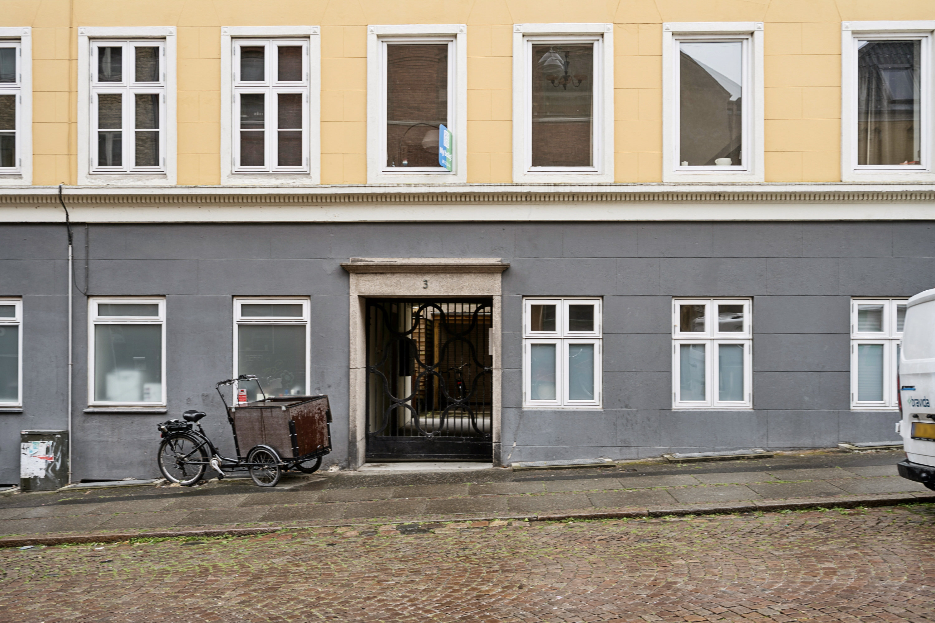Fremhævet andet billede i fuldskærmstilstand. Billede af Hjelmensgade 3, 2. th., 8000 Aarhus C