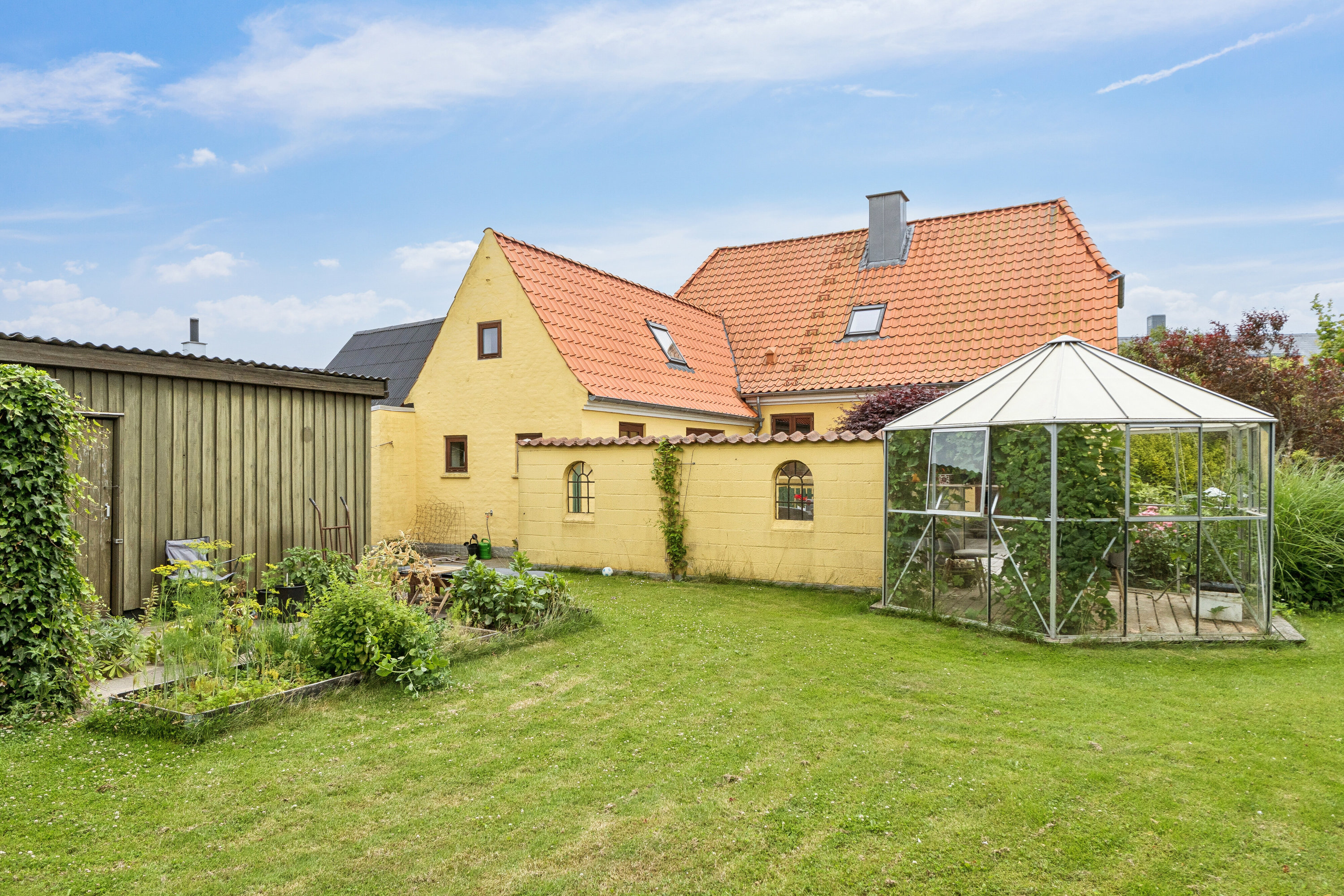 Fremhævet have billede i fuldskærmstilstand. Billede af Nørrebro 31, 9881 Bindslev