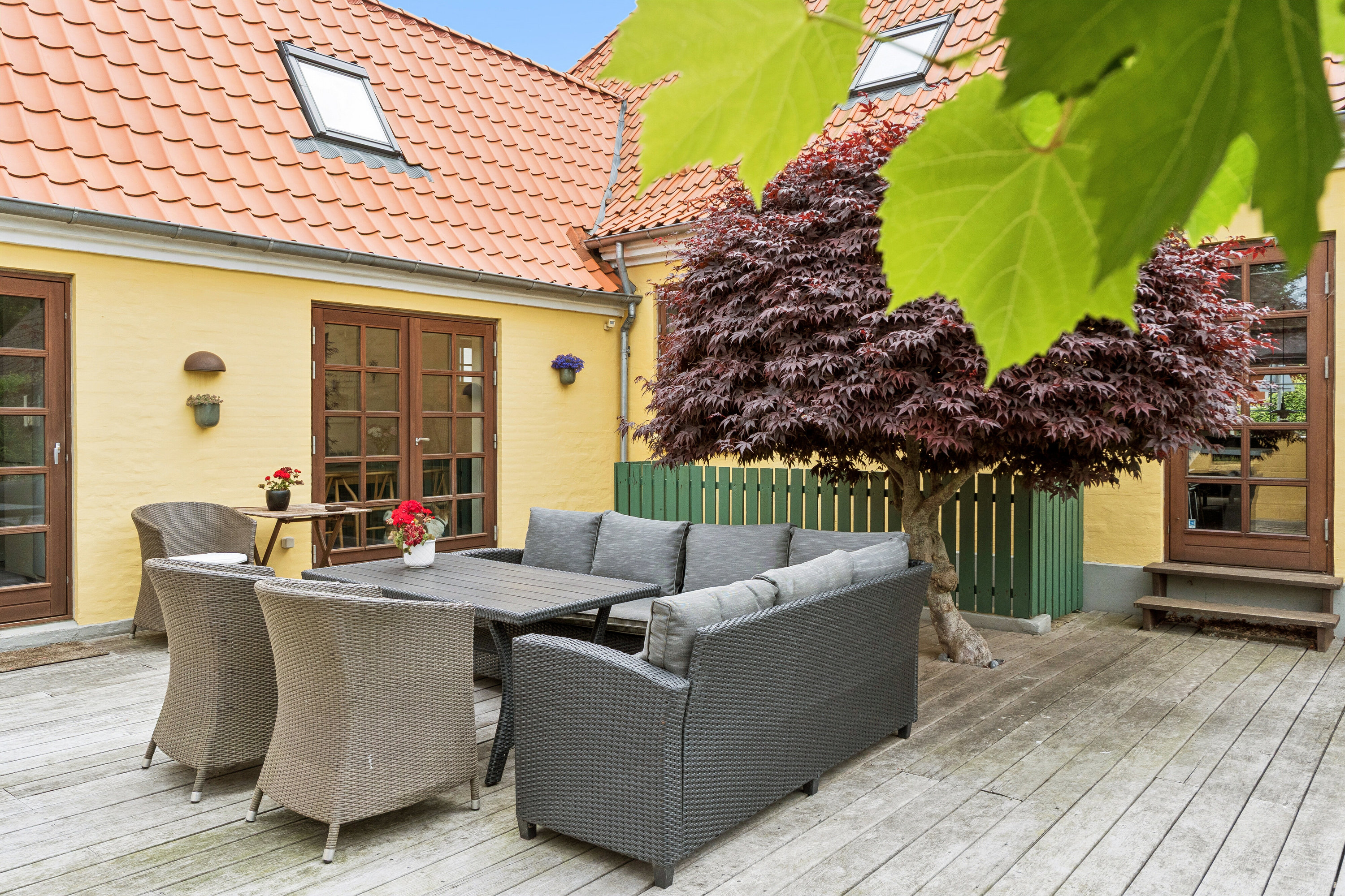 Fremhævet terrasse billede i fuldskærmstilstand. Billede af Nørrebro 31, 9881 Bindslev