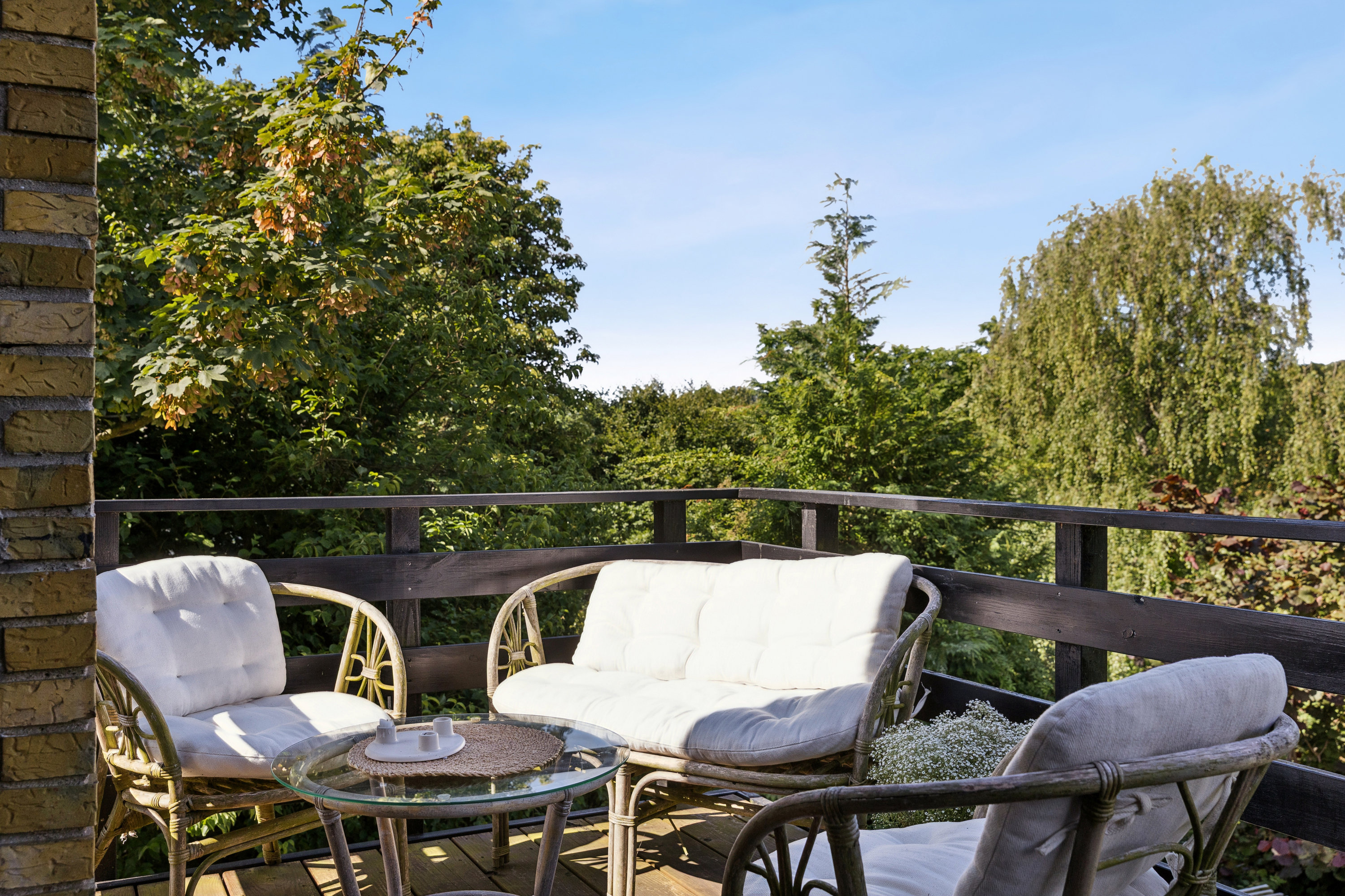 Fremhævet terrasse billede i fuldskærmstilstand. Billede af Gyvelvej 5, 5560 Aarup