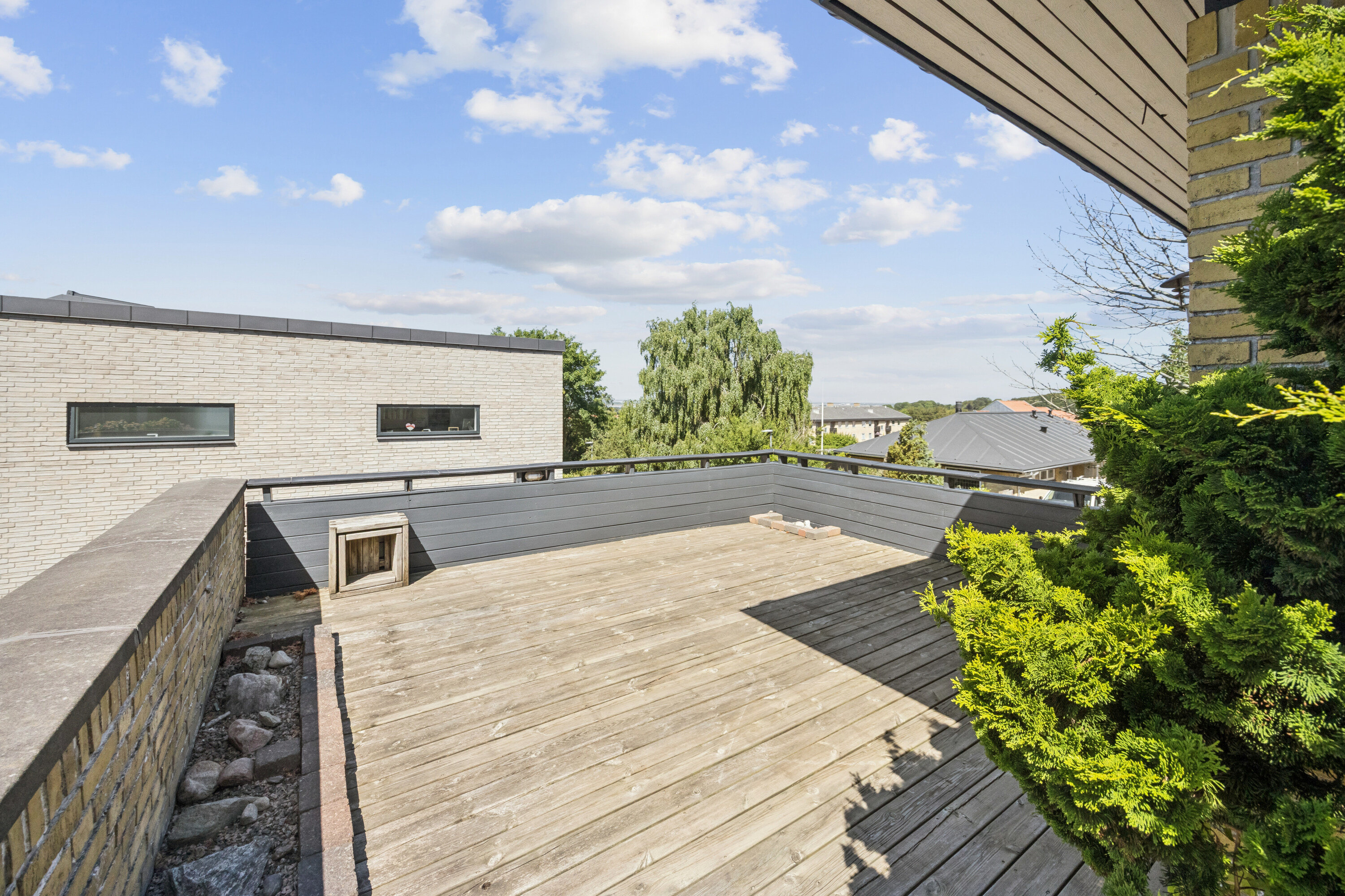 Fremhævet terrasse billede i fuldskærmstilstand. Billede af Nordtoft 35, Hasseris, 9000 Aalborg