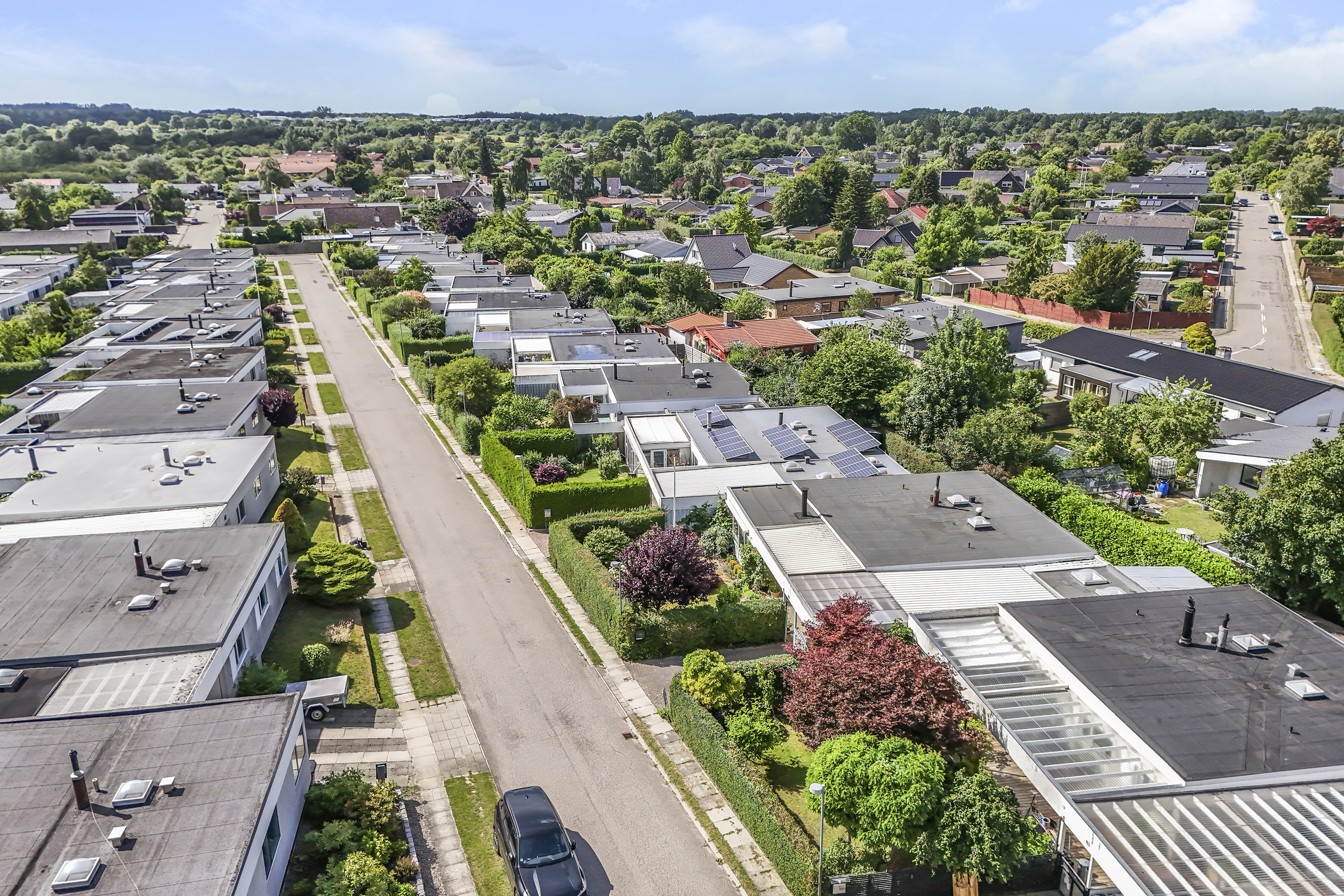 Fremhævet luftfoto billede i fuldskærmstilstand. Billede af Rørløkken 85, 2730 Herlev