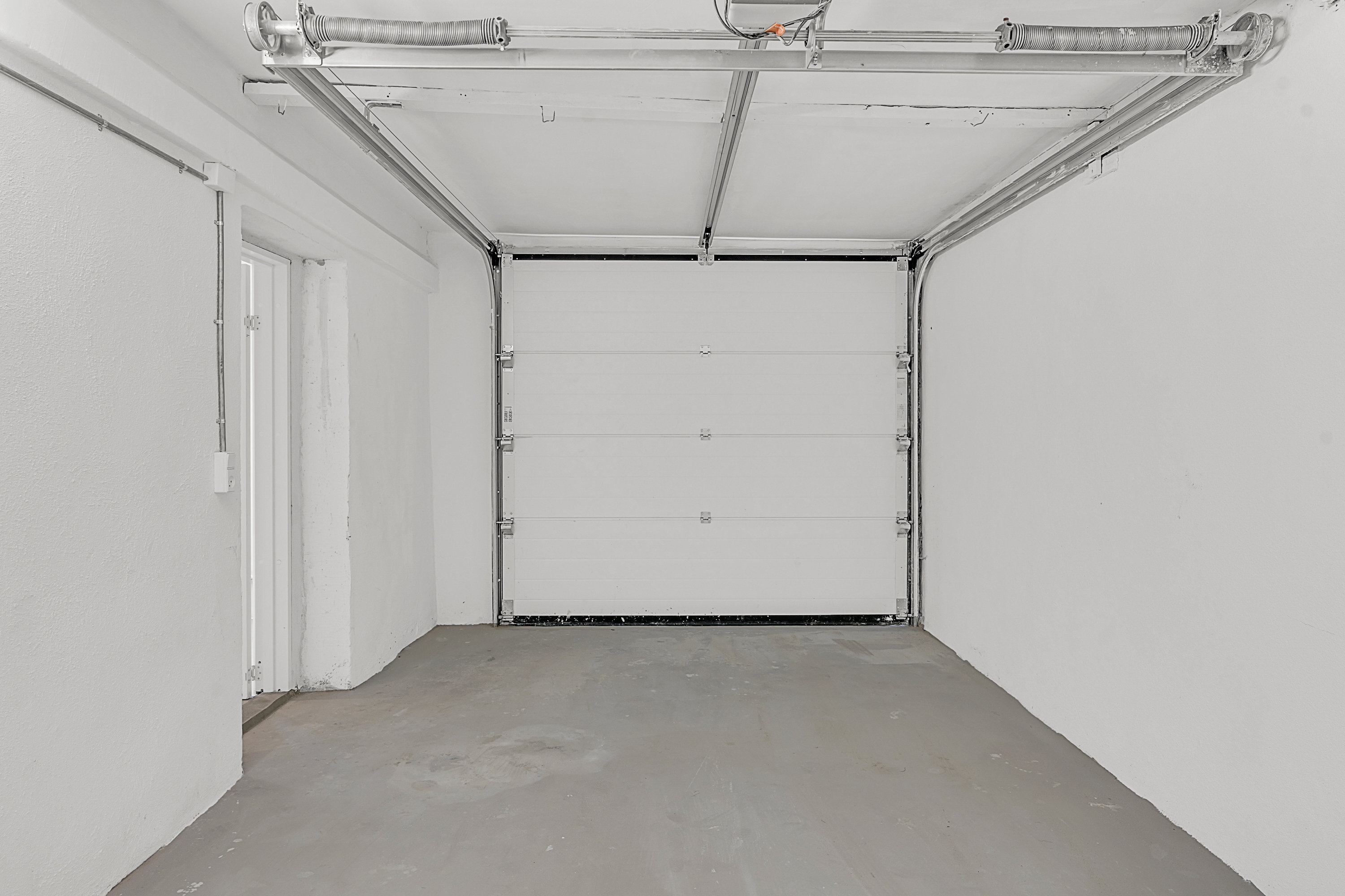 Fremhævet garage billede i fuldskærmstilstand. Billede af Holme Byvej 40, 8270 Højbjerg