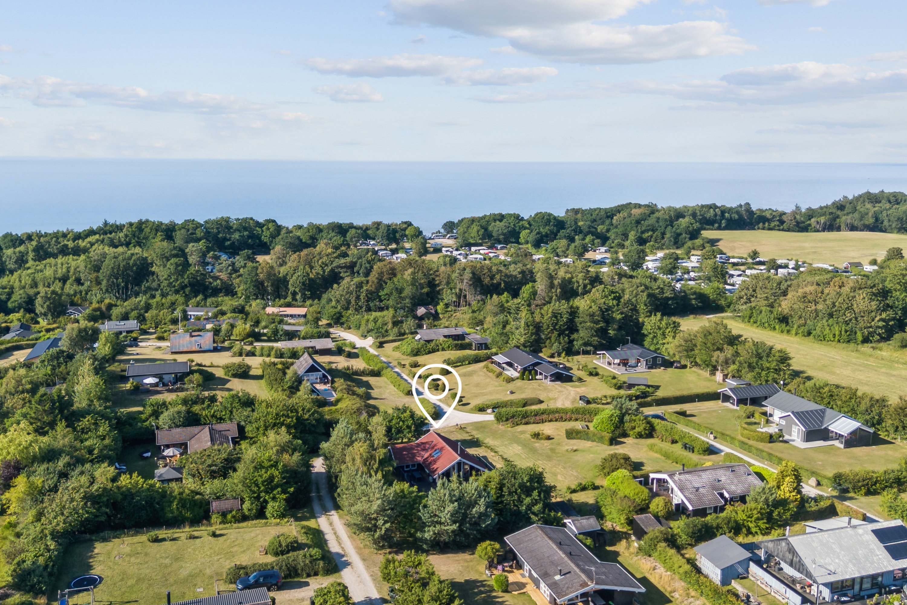 Fremhævet luftfoto billede i fuldskærmstilstand. Billede af Doggerbanke 14, Bønnerup Strand, 8585 Glesborg