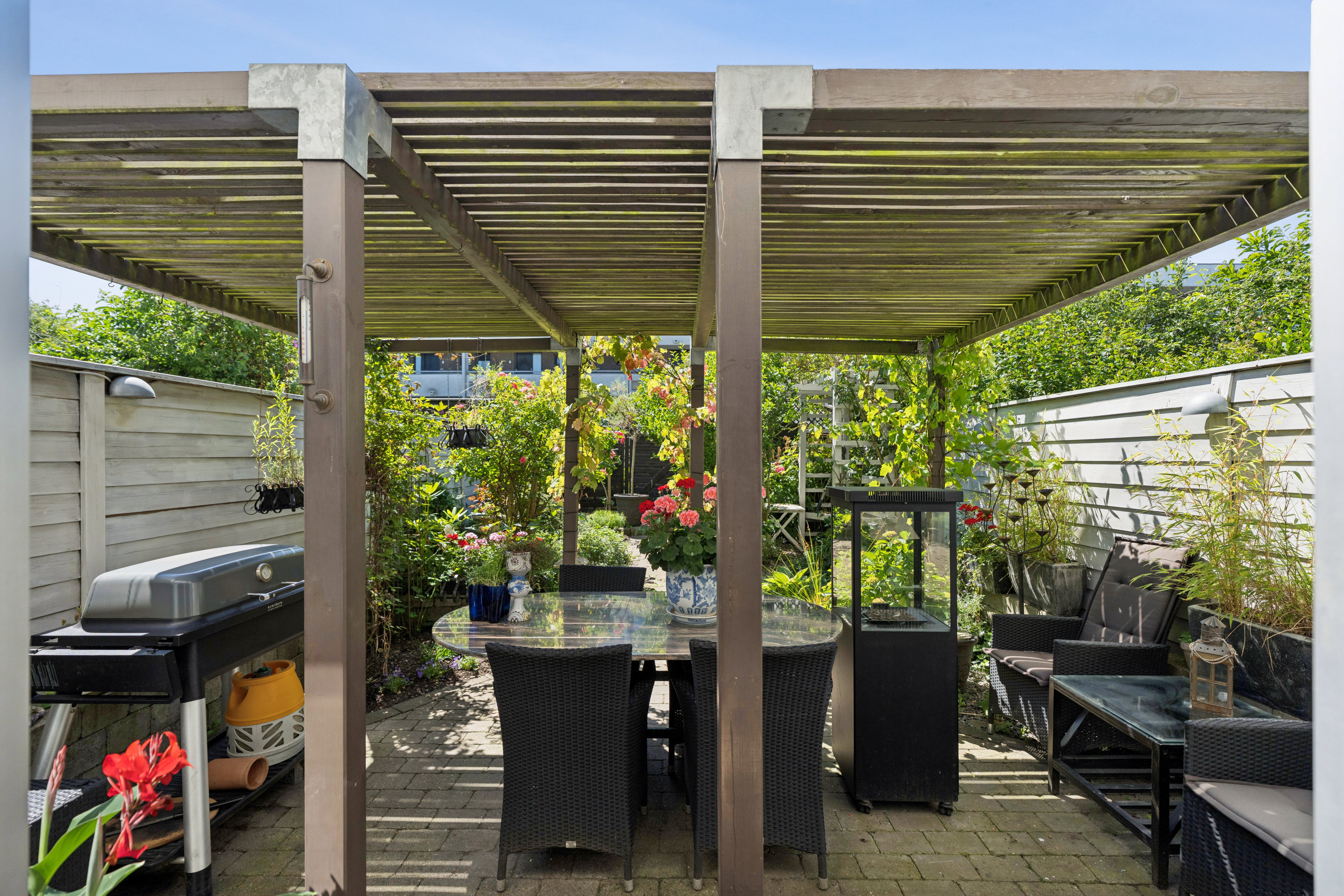 Fremhævet terrasse billede i fuldskærmstilstand. Billede af Kantorvænget 4, st. 102., 8240 Risskov