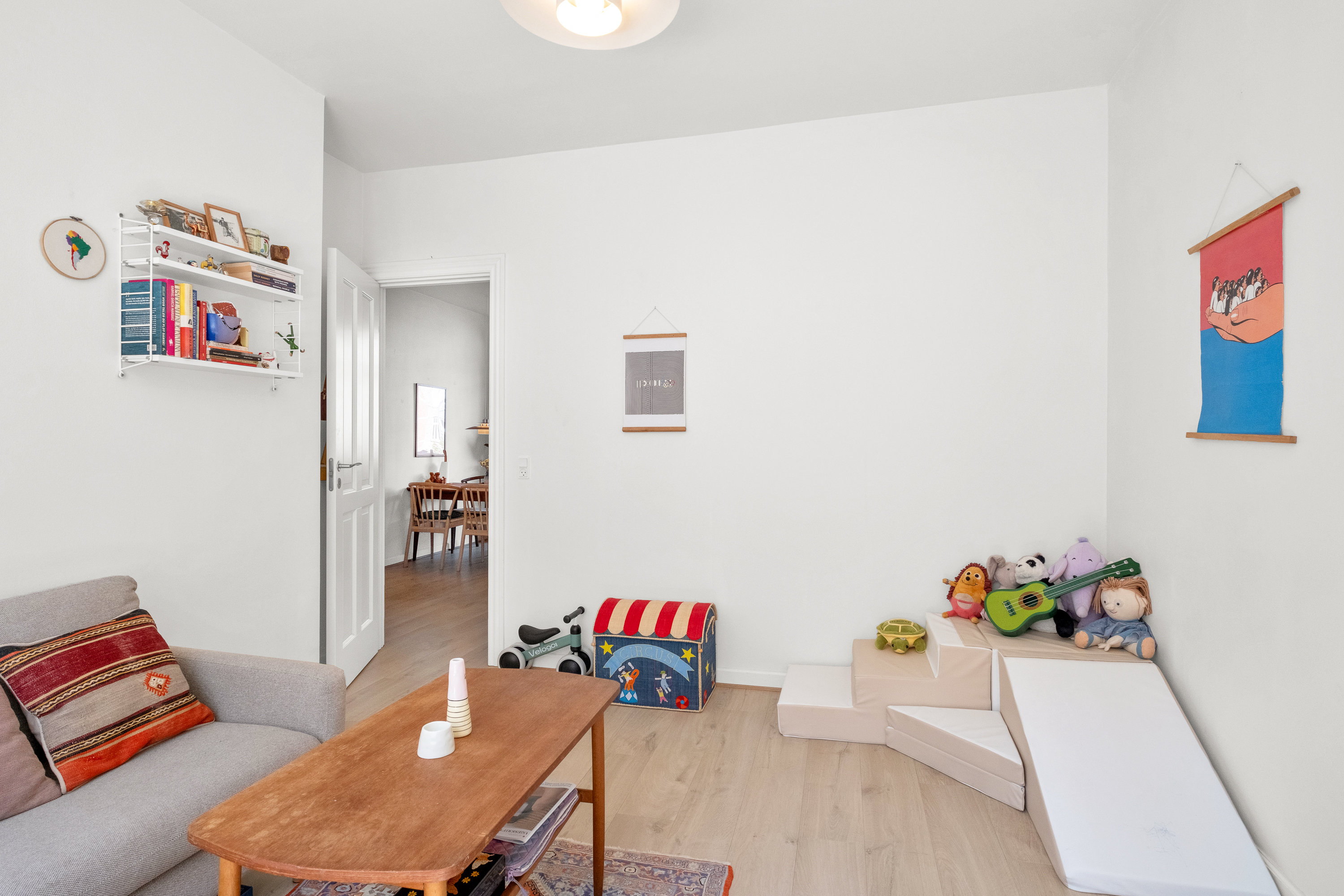 Fremhævet stue billede i fuldskærmstilstand. Billede af Mejlgade 87, 2. tv., 8000 Aarhus C