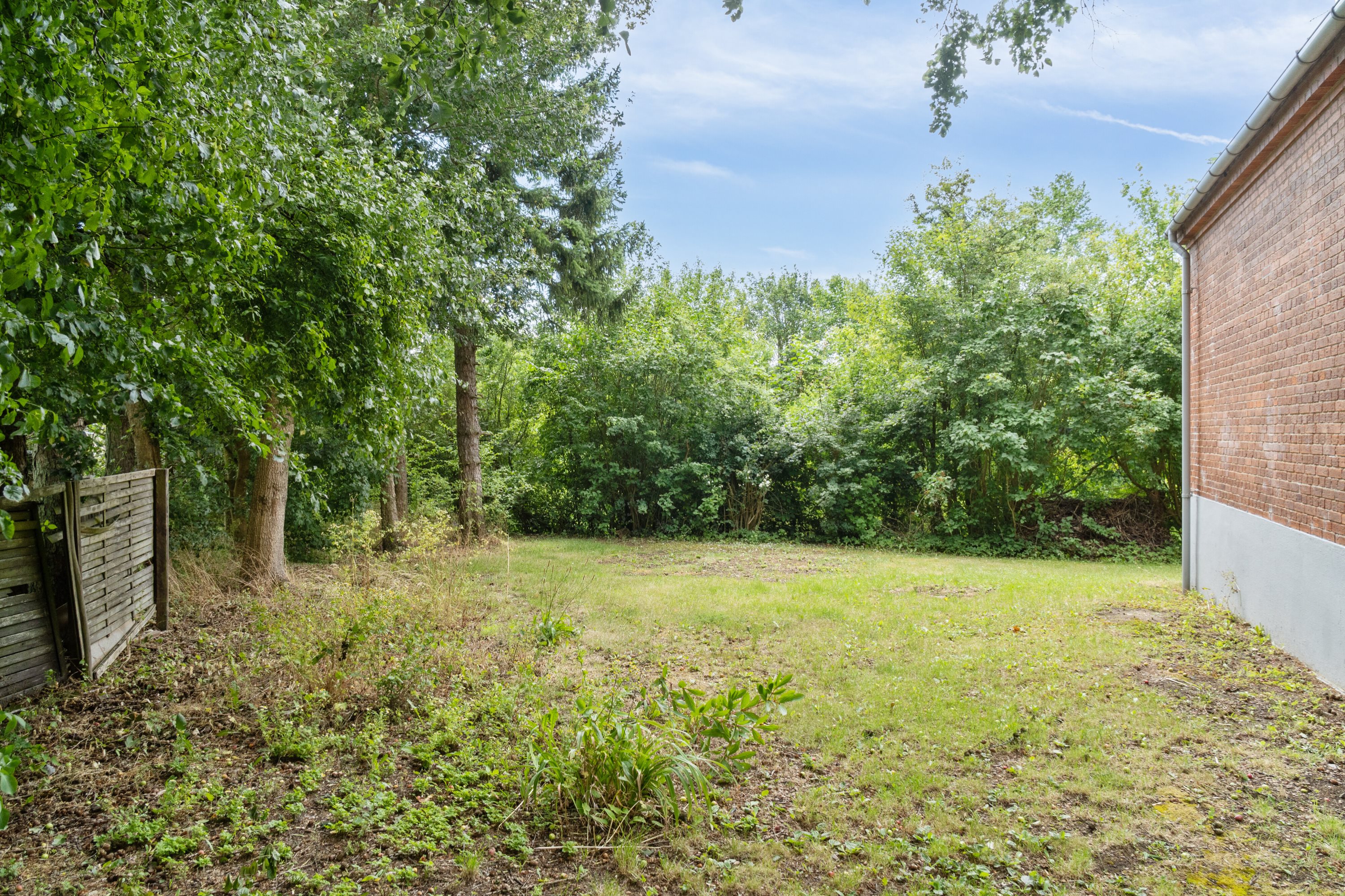 Fremhævet udendørs billede i fuldskærmstilstand. Billede af Fåborgvej 48, 5700 Svendborg