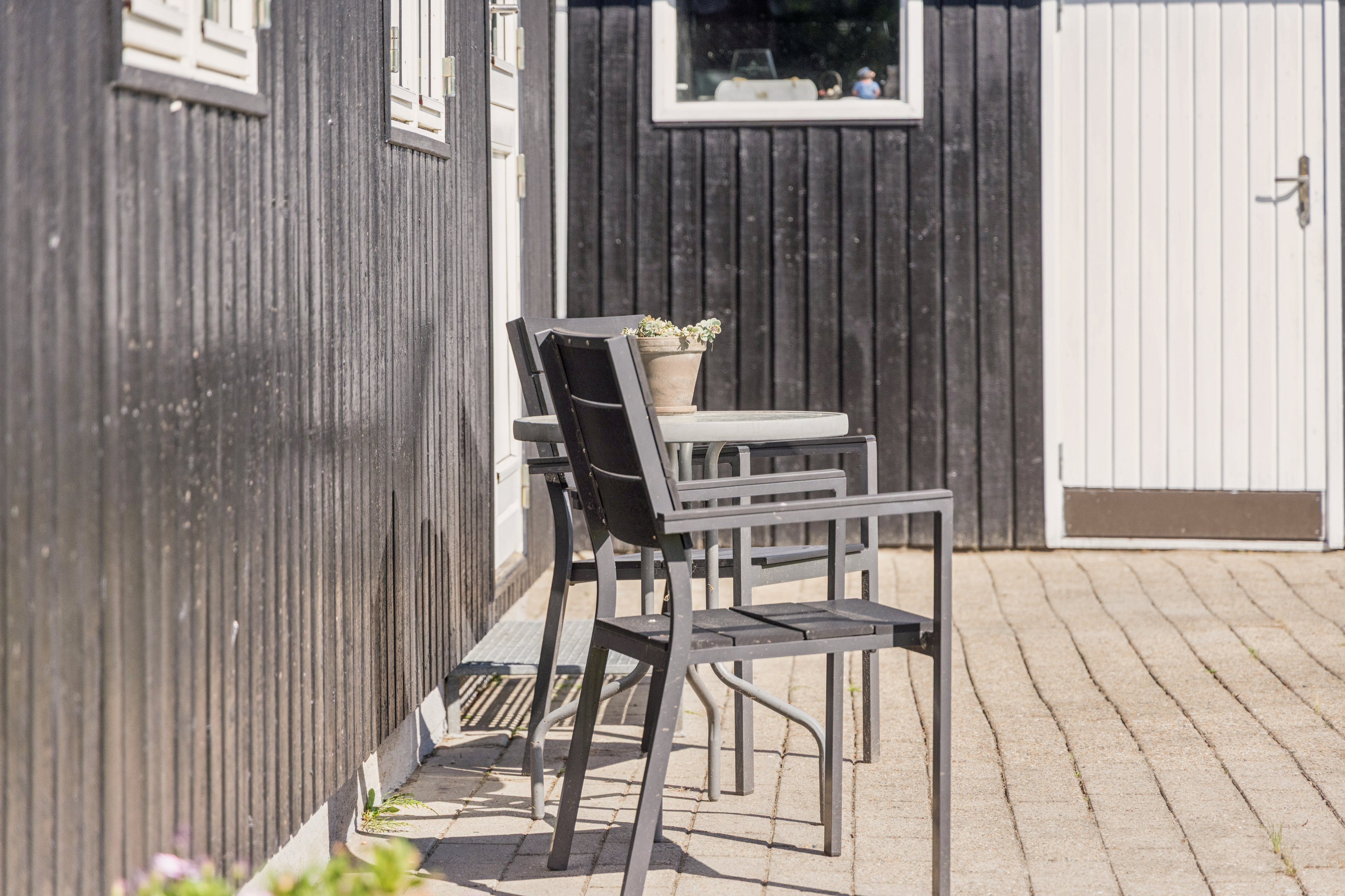 Fremhævet terrasse billede i fuldskærmstilstand. Billede af Svingelen 15, 9370 Hals