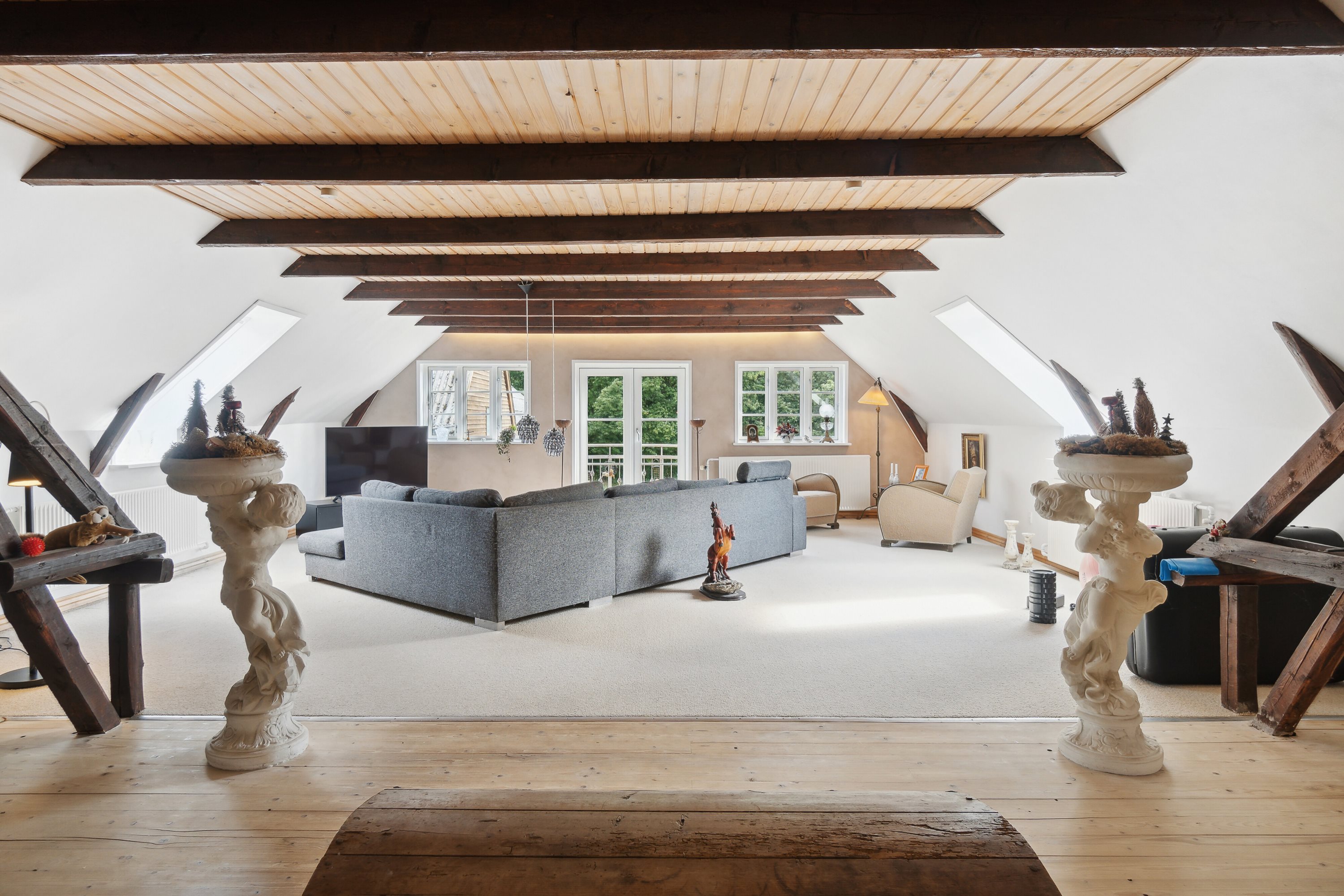 Fremhævet stue billede i fuldskærmstilstand. Billede af Svostrupvej 27, 8883 Gjern