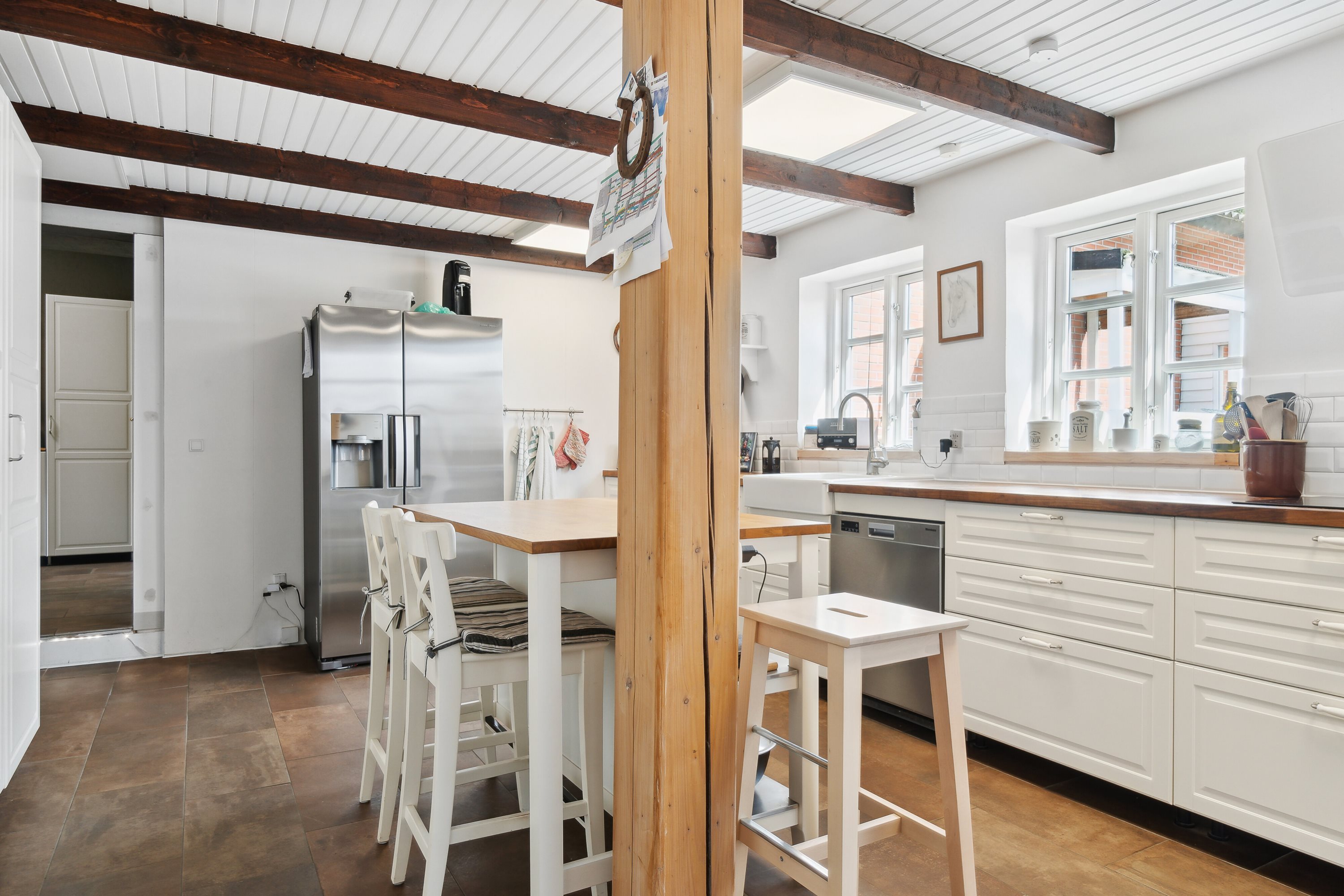 Fremhævet køkken billede i fuldskærmstilstand. Billede af Svostrupvej 27, 8883 Gjern