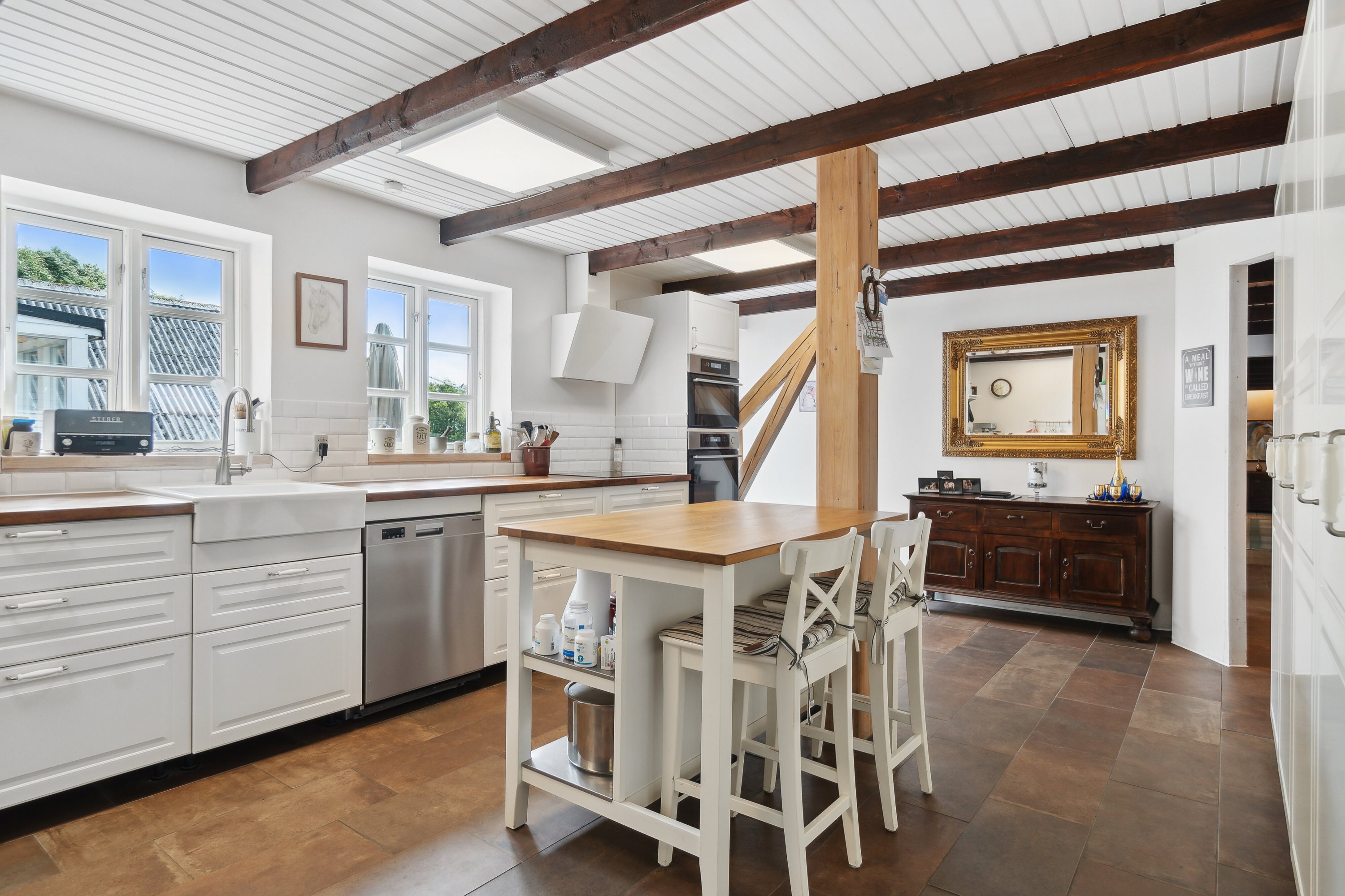 Fremhævet køkken billede i fuldskærmstilstand. Billede af Svostrupvej 27, 8883 Gjern