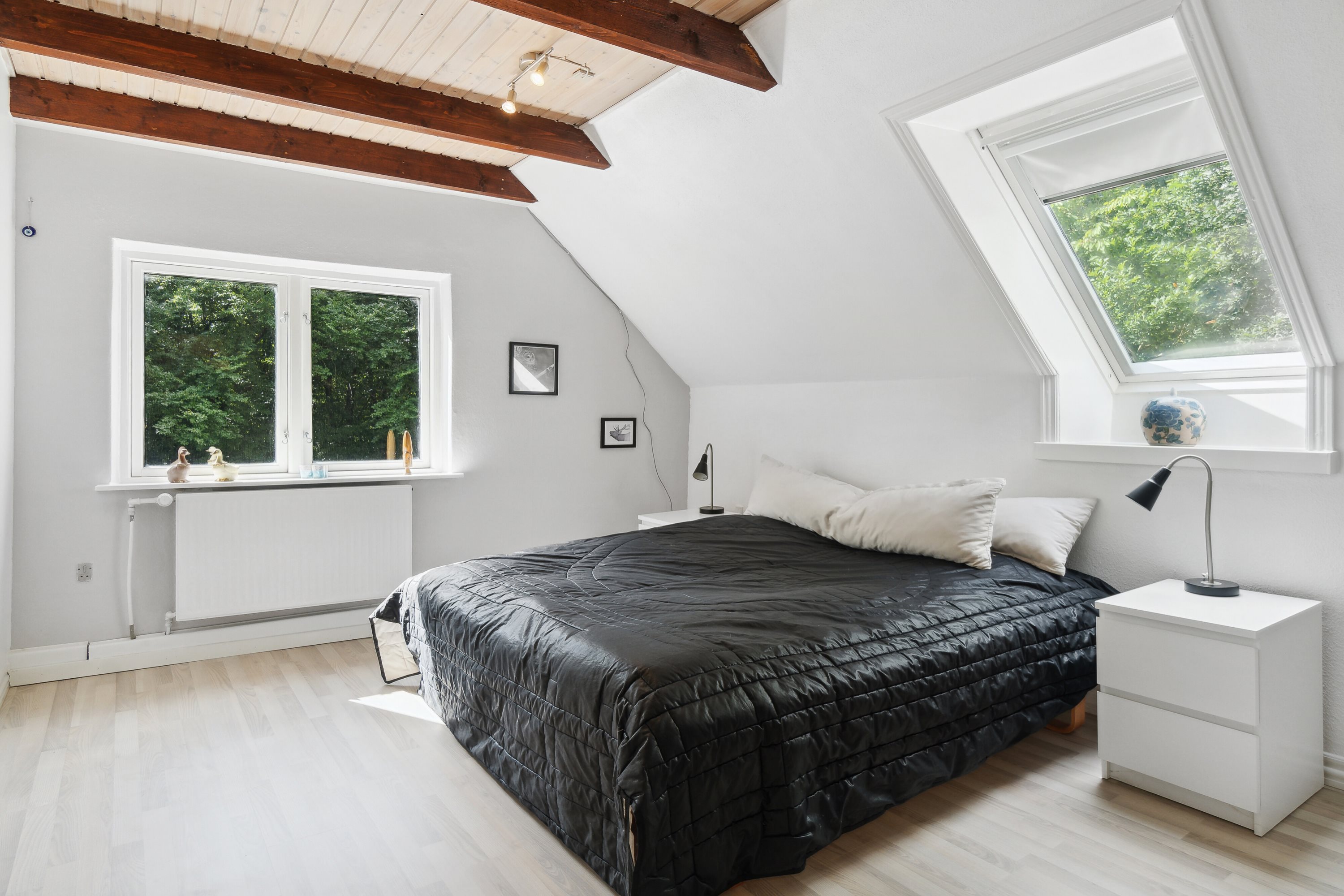 Fremhævet soveværelse billede i fuldskærmstilstand. Billede af Svostrupvej 27, 8883 Gjern