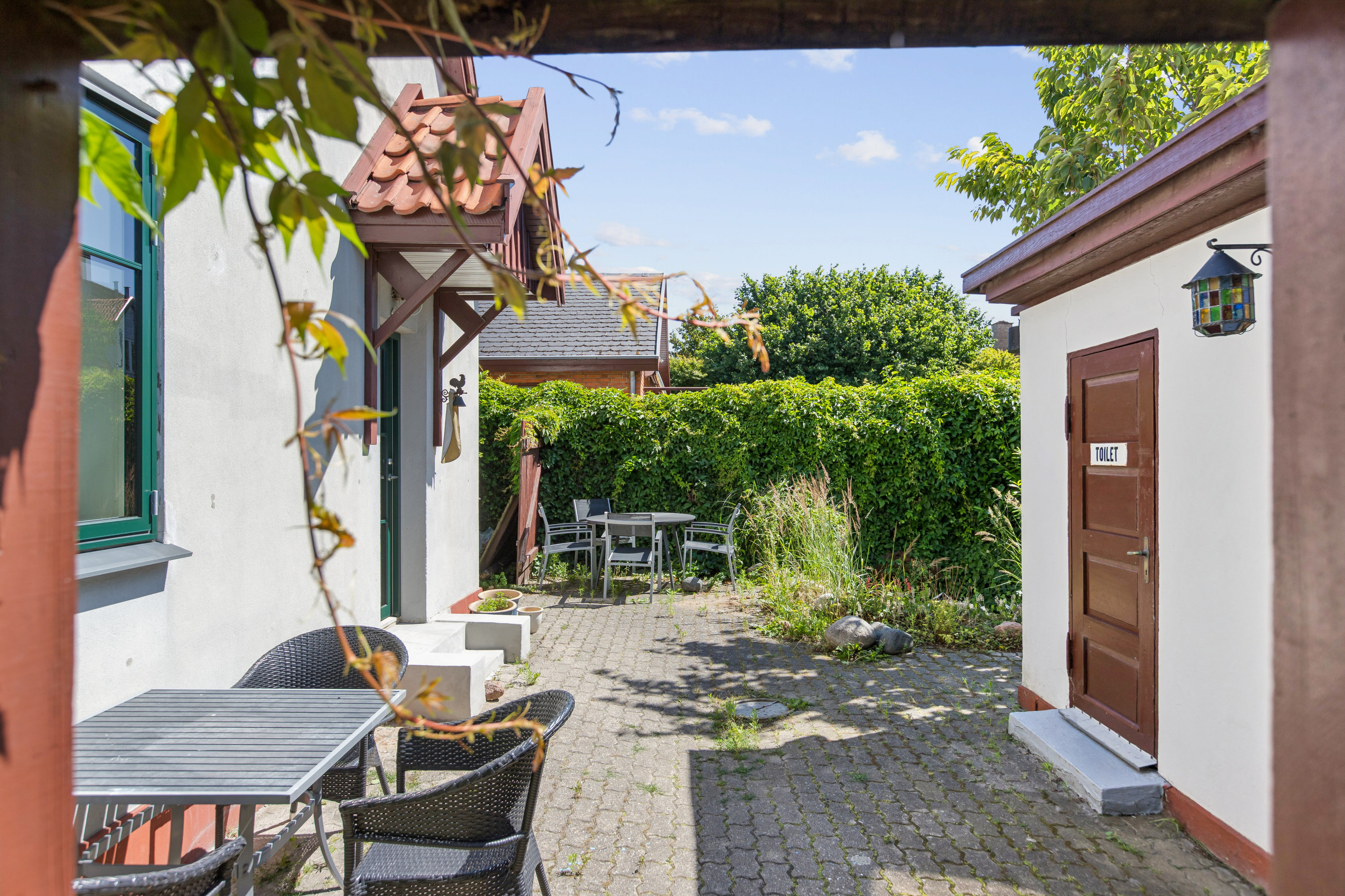 Fremhævet terrasse billede i fuldskærmstilstand. Billede af Agerlandsvej 17, 2300 København S