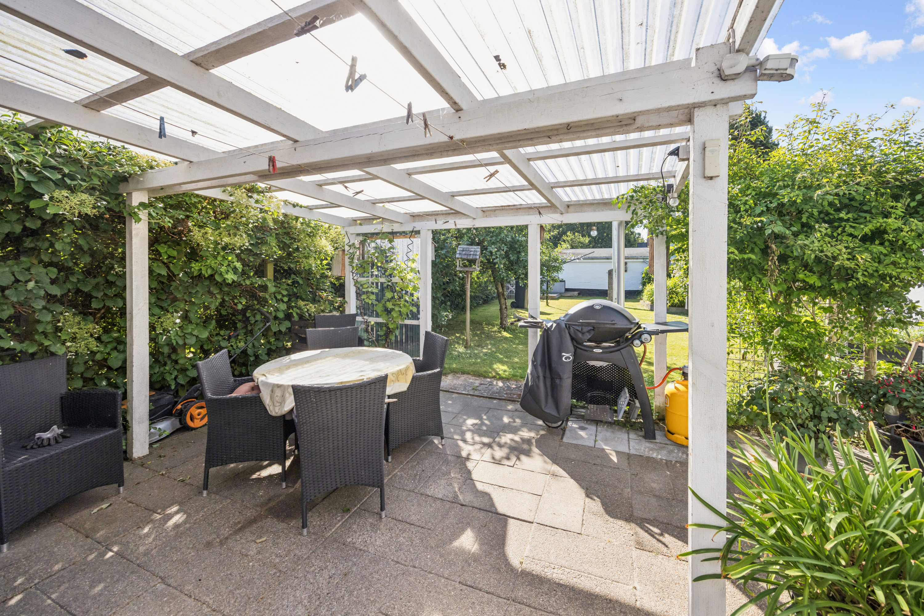 Fremhævet terrasse billede i fuldskærmstilstand. Billede af Aalborgvej 220, Holtet, 9362 Gandrup