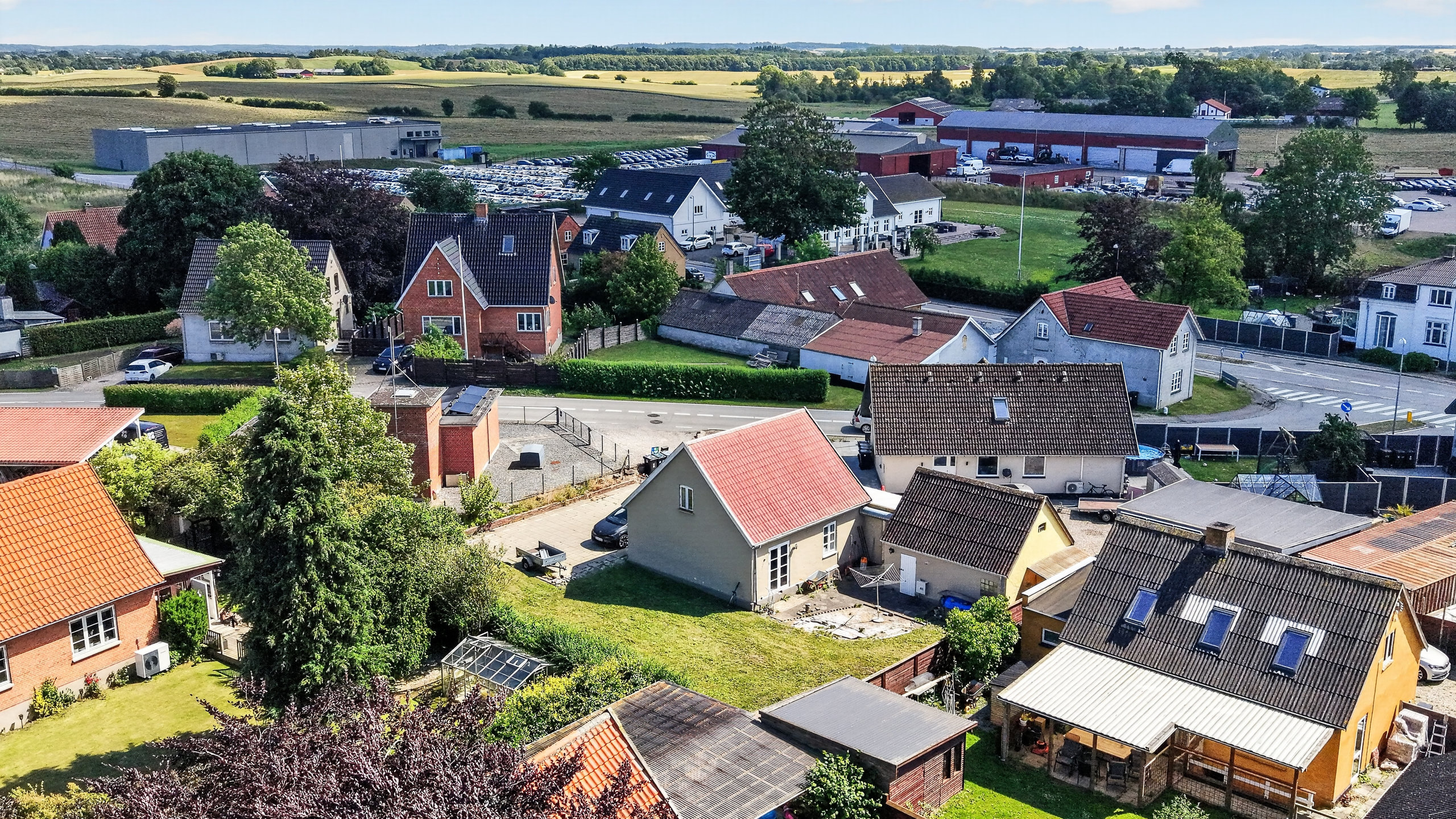 Fremhævet luftfoto billede i fuldskærmstilstand. Billede af Tølløsevej 374, 4350 Ugerløse