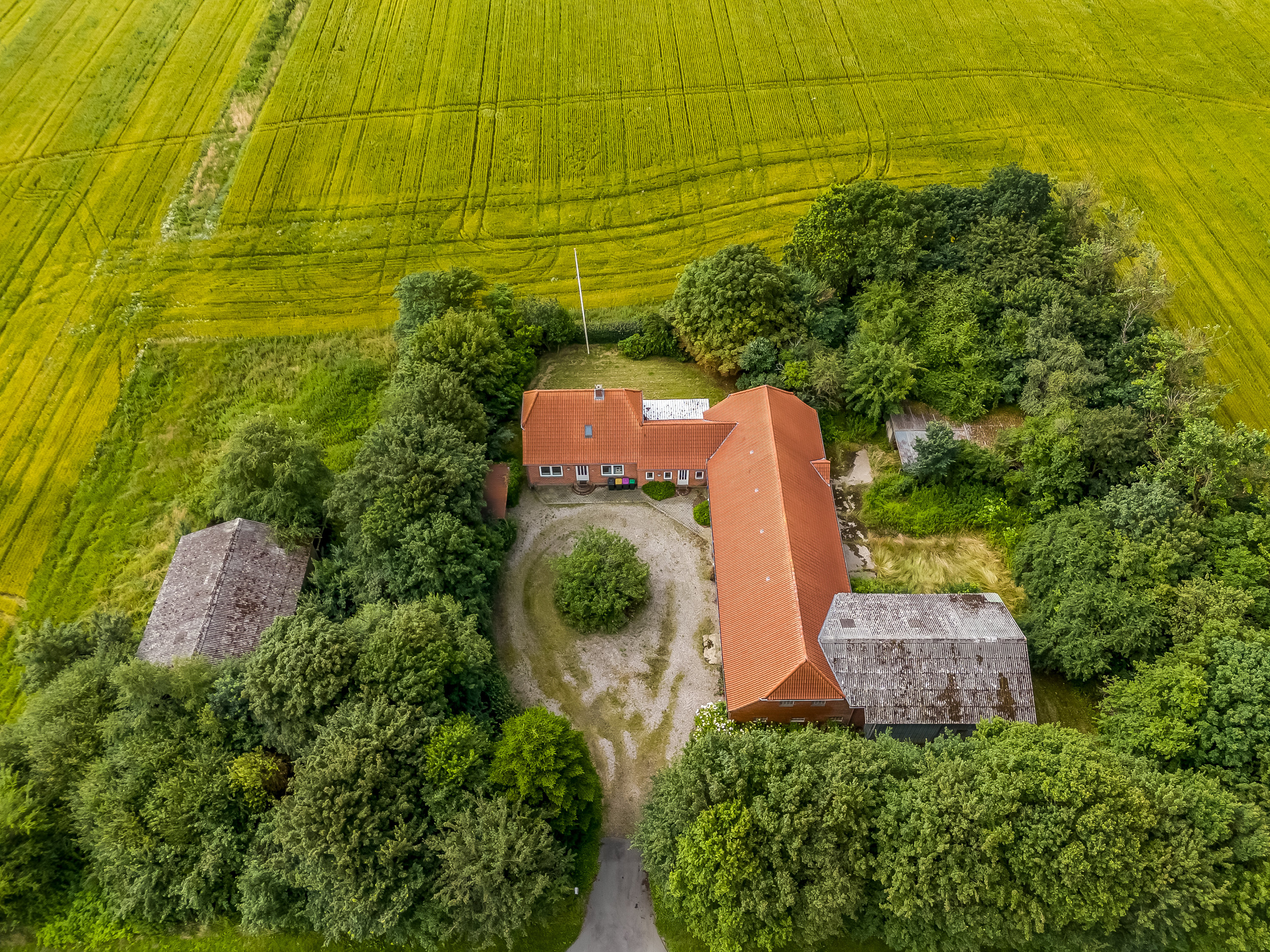 Fremhævet facade billede i fuldskærmstilstand. Billede af Flensborglandevej 23, St Tøndemark, 6270 Tønder