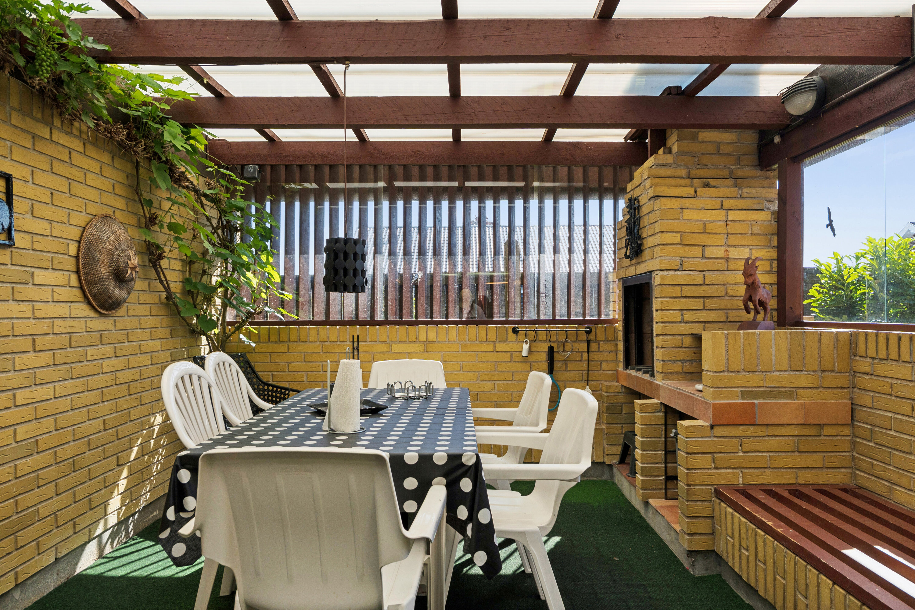 Fremhævet overdækket terrasse billede i fuldskærmstilstand. Billede af Per Kirkebys Vej 13, 7430 Ikast
