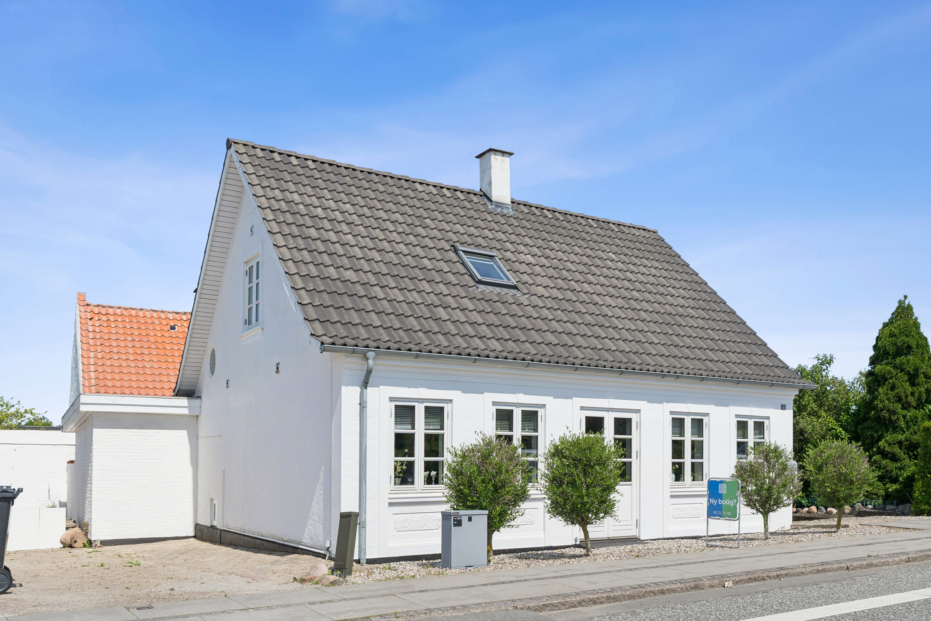 Fremhævet facade billede i fuldskærmstilstand. Billede af Nyborgvej 161, 5700 Svendborg