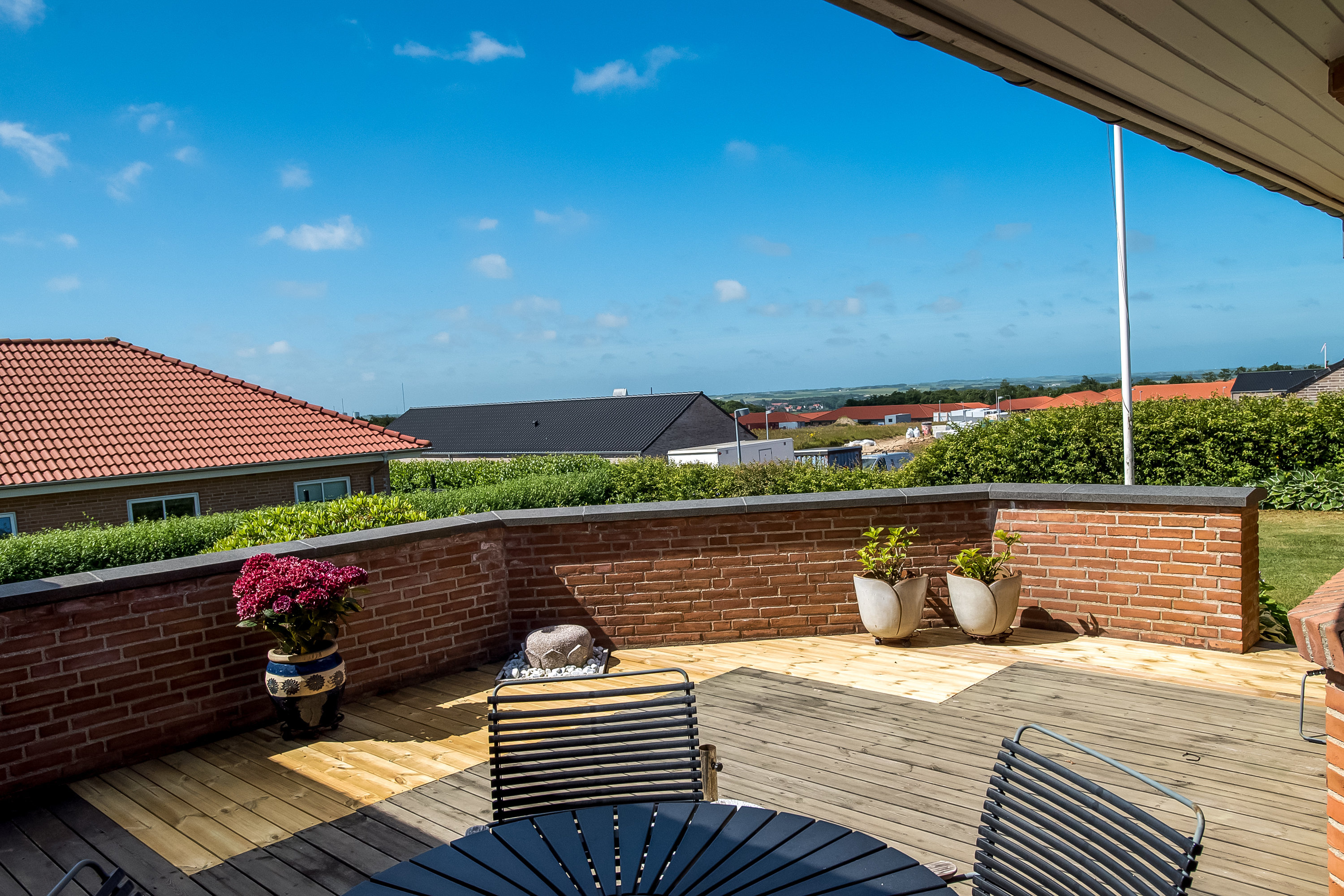 Fremhævet terrasse billede i fuldskærmstilstand. Billede af Mimersvej 65, Nørlem, 7620 Lemvig