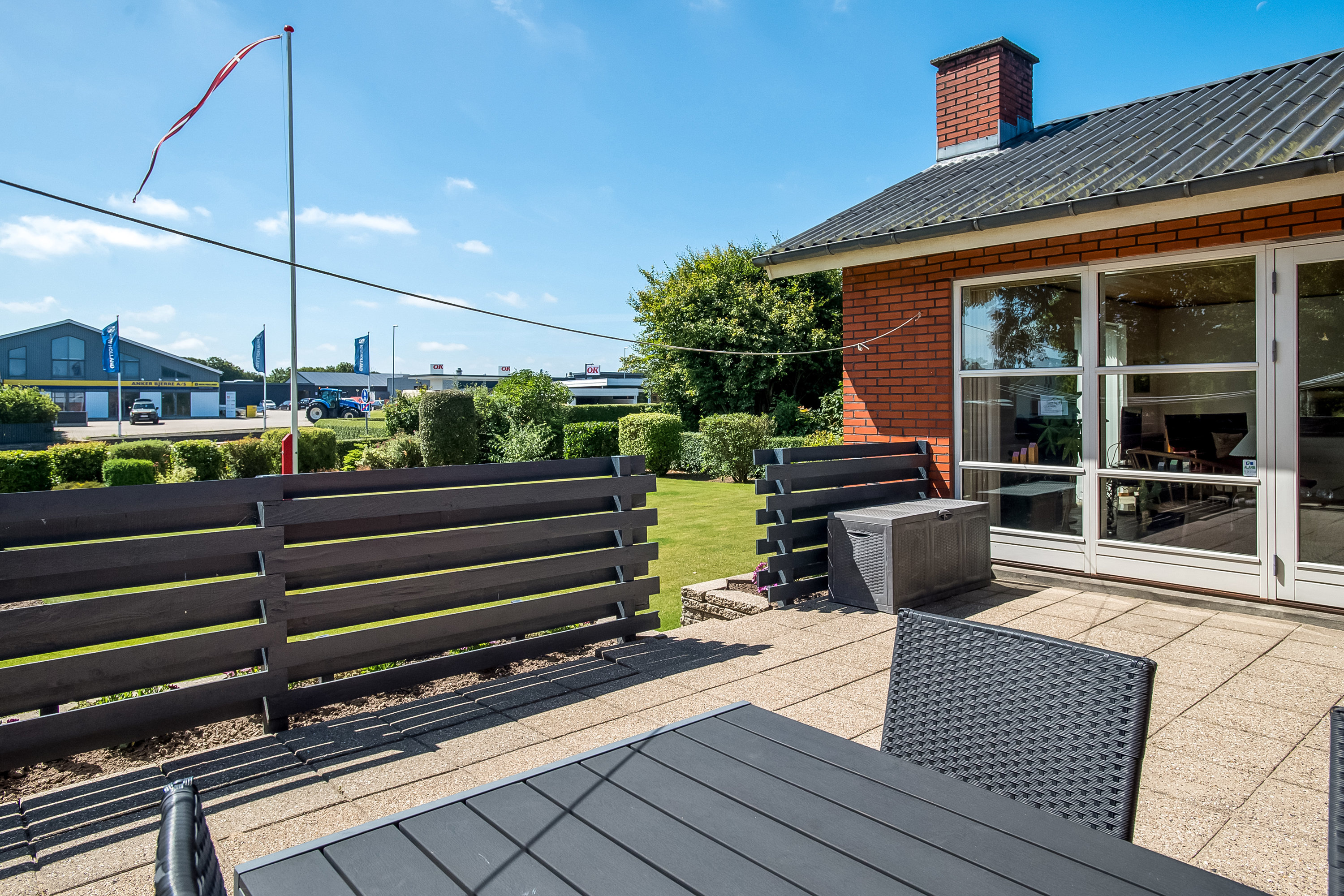Fremhævet terrasse billede i fuldskærmstilstand. Billede af Ørnevej 3, Heldum, 7620 Lemvig