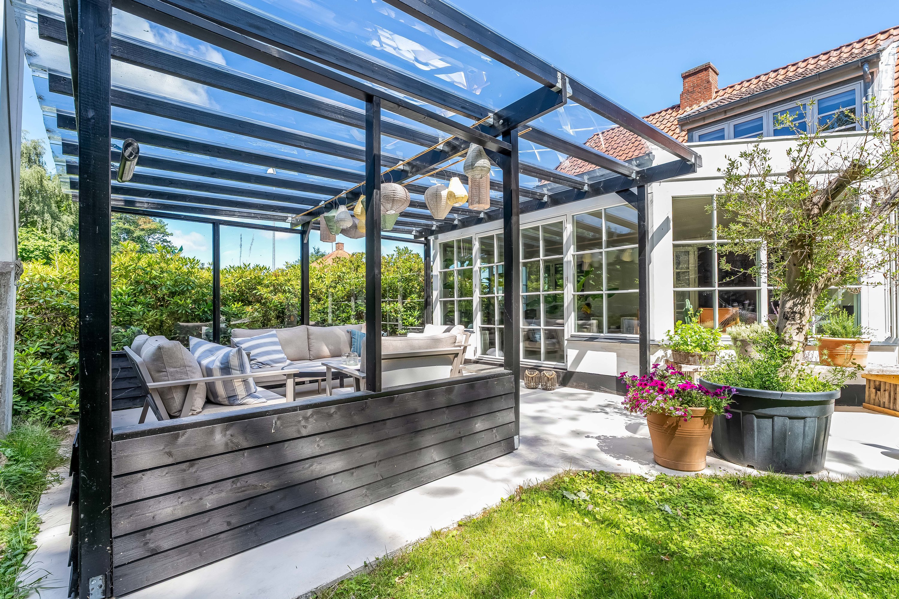 Fremhævet stue billede i fuldskærmstilstand. Billede af Fredensborgvej 38, 3400 Hillerød
