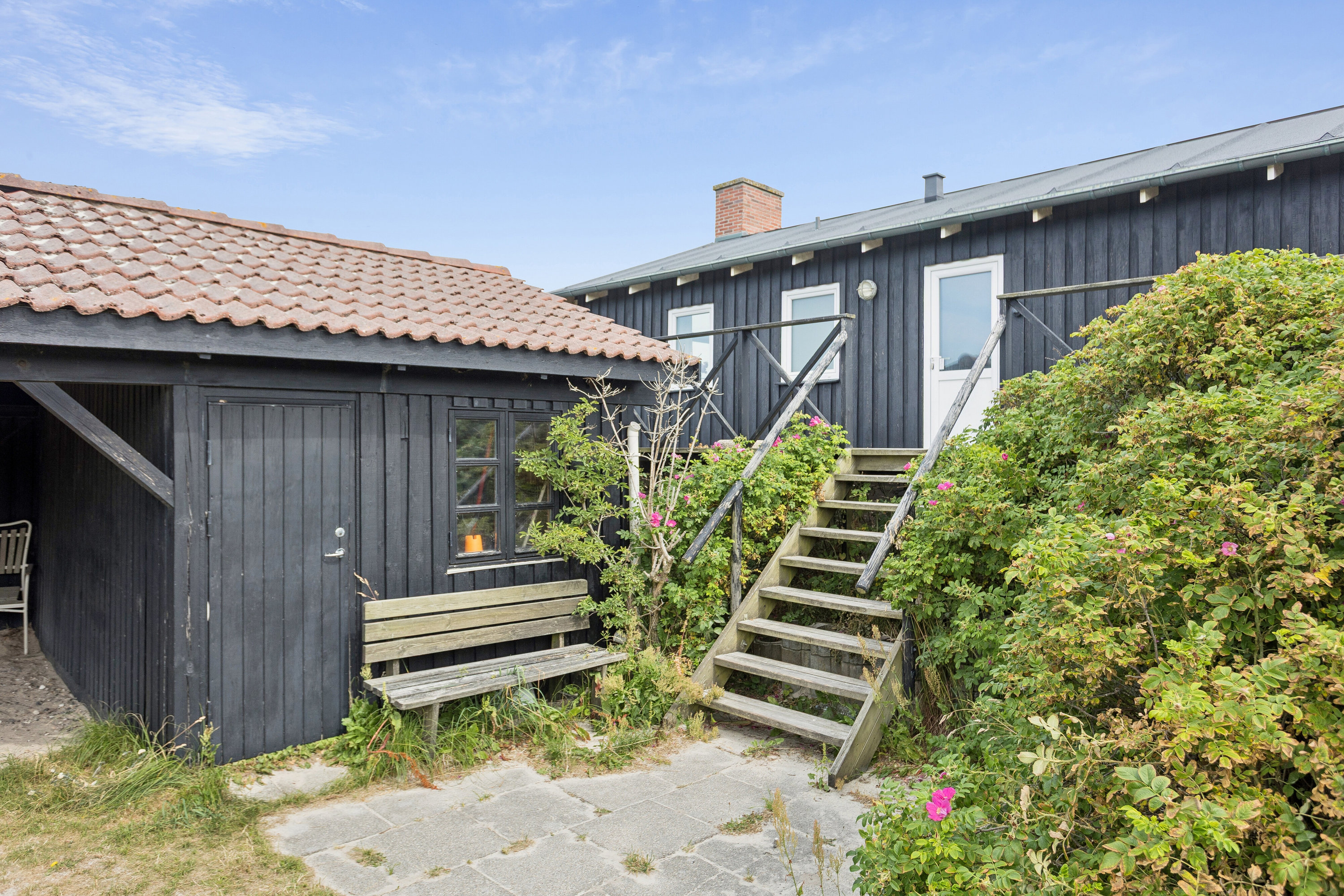 Fremhævet set fra haven billede i fuldskærmstilstand. Billede af Hedvigsvej 8, Munkens Klit, 9480 Løkken