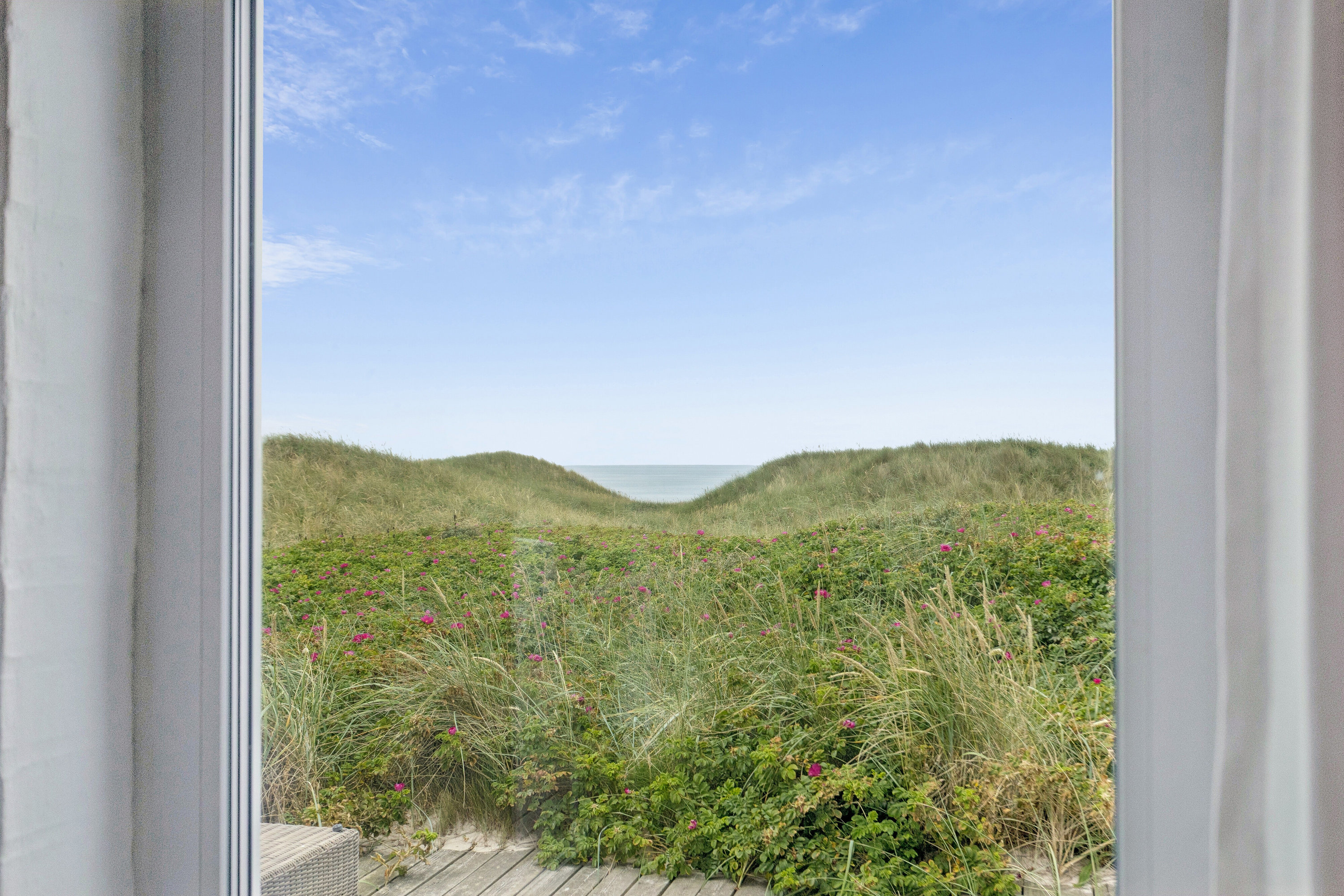 Fremhævet udsigt billede i fuldskærmstilstand. Billede af Hedvigsvej 3, Munkens Klit, 9480 Løkken
