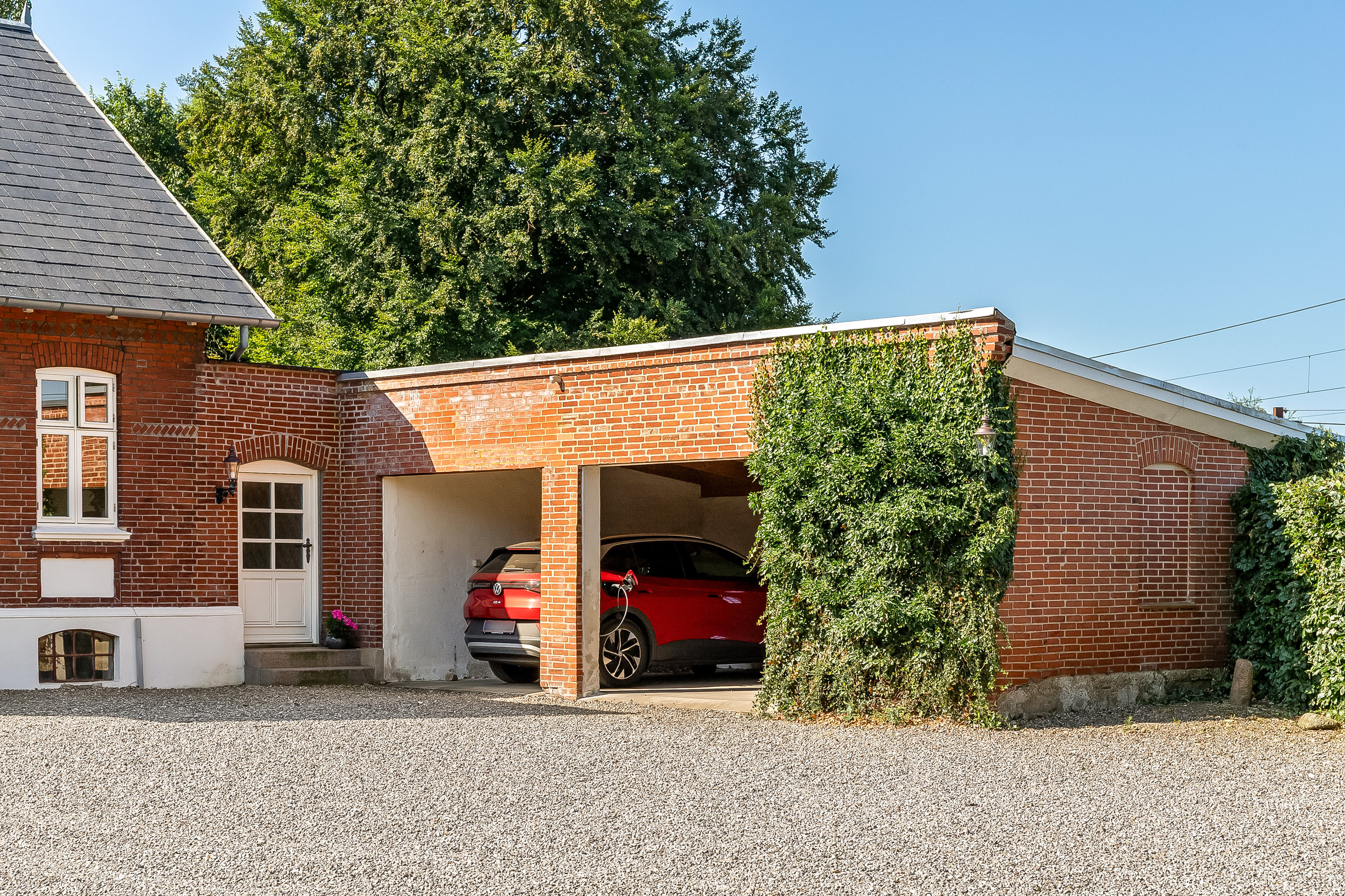 Fremhævet carport billede i fuldskærmstilstand. Billede af Østergade 4B, 6640 Lunderskov