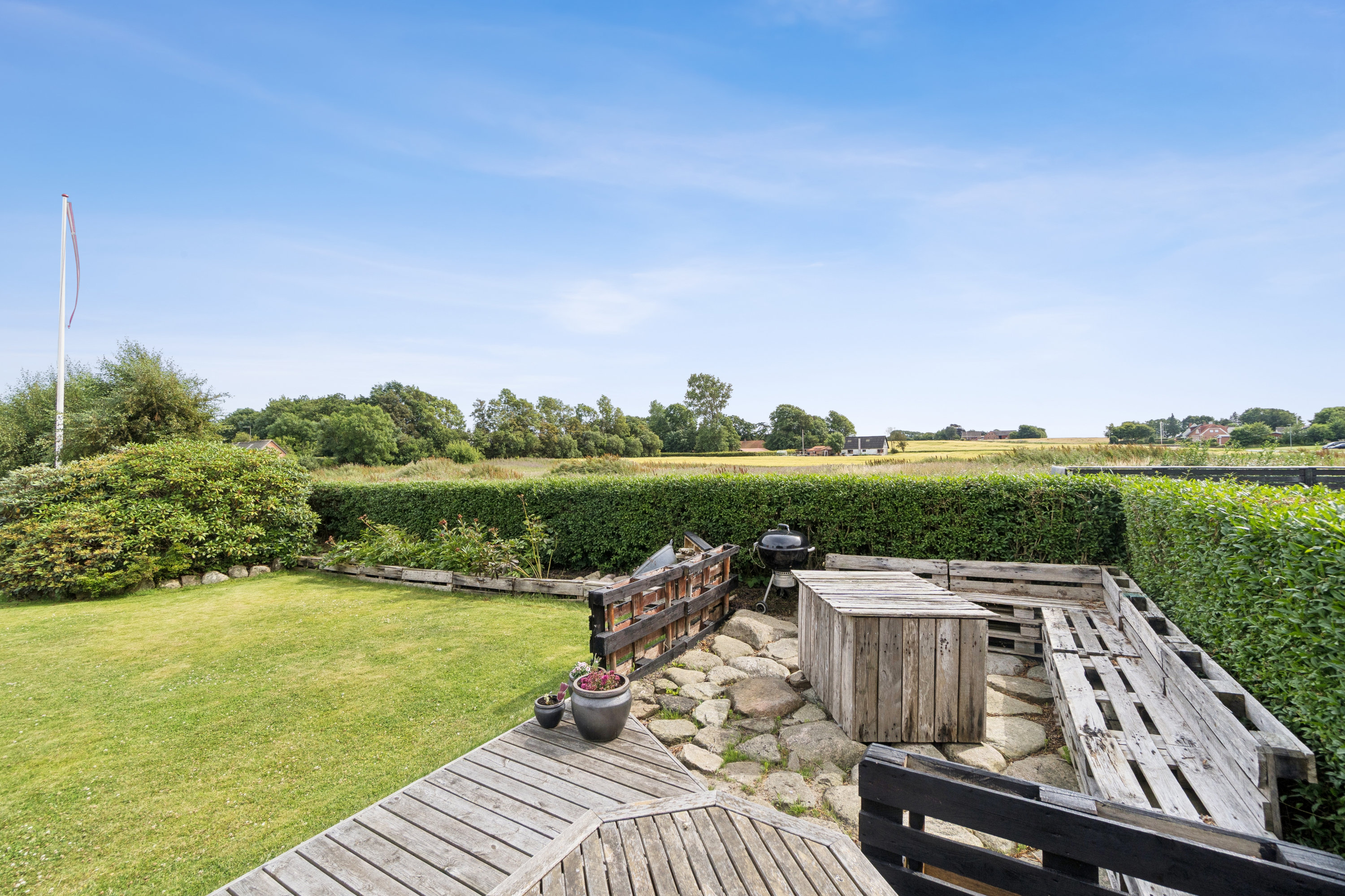 Fremhævet terrasse billede i fuldskærmstilstand. Billede af Elsøvej 253, Frøslev, 7900 Nykøbing M