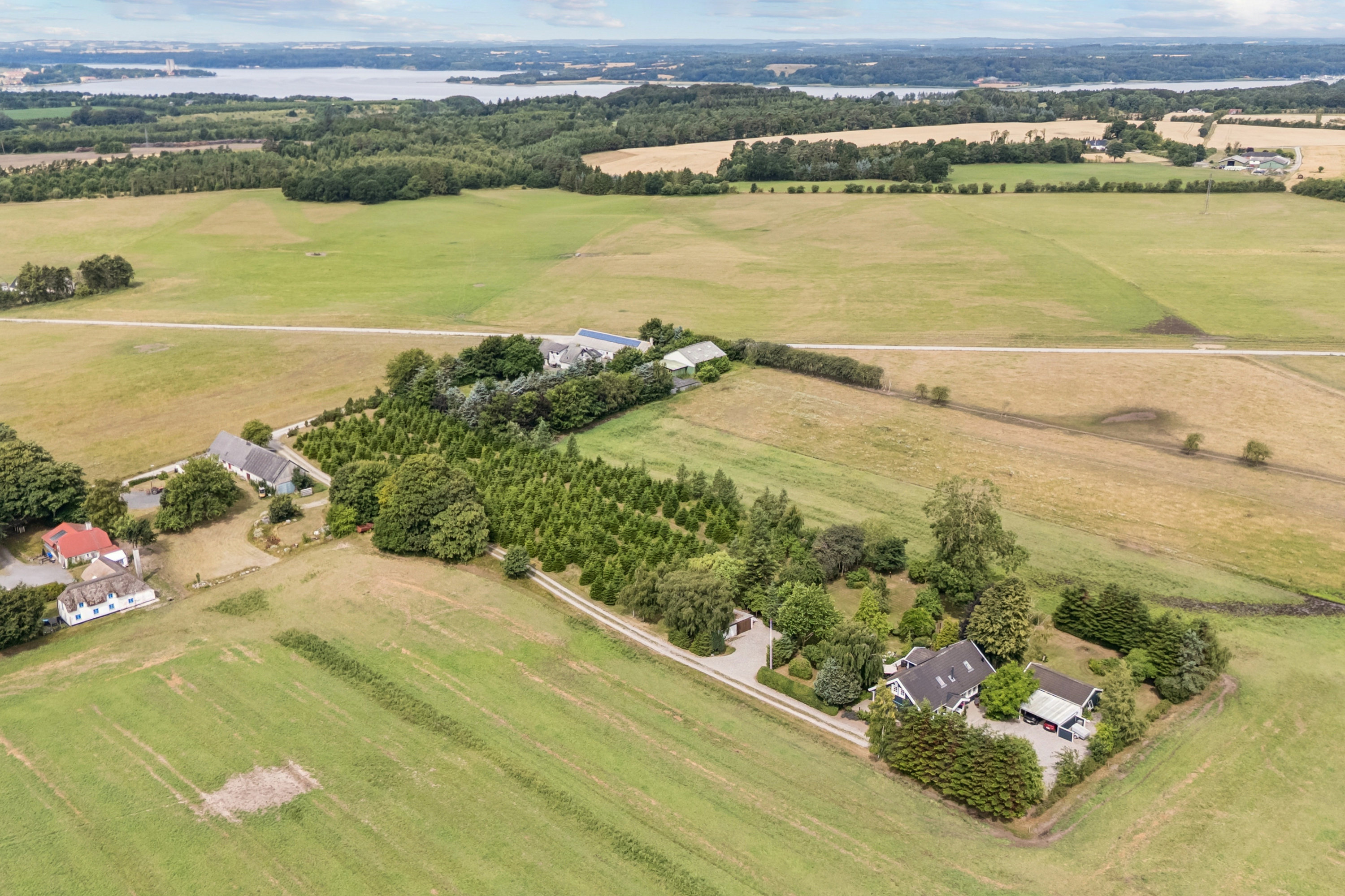 Fremhævet luftfoto billede i fuldskærmstilstand. Billede af Norup Østermark 8, 8970 Havndal