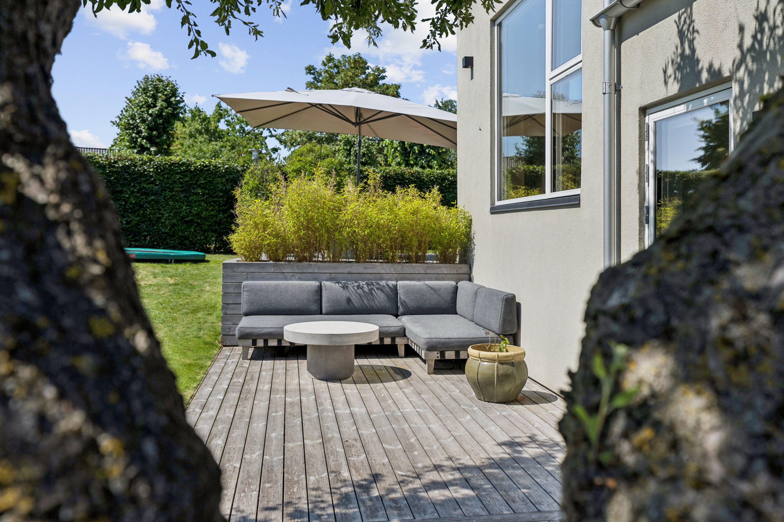 Fremhævet terrasse billede i fuldskærmstilstand. Billede af Engmarksvej 6, 8240 Risskov