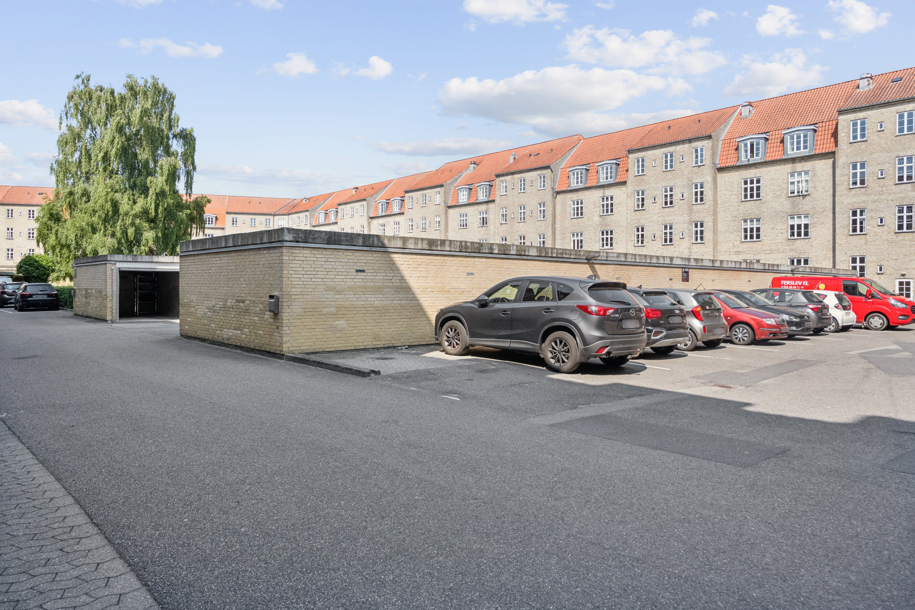 Fremhævet andet billede i fuldskærmstilstand. Billede af Islandsgade 13, 1. tv., 9000 Aalborg
