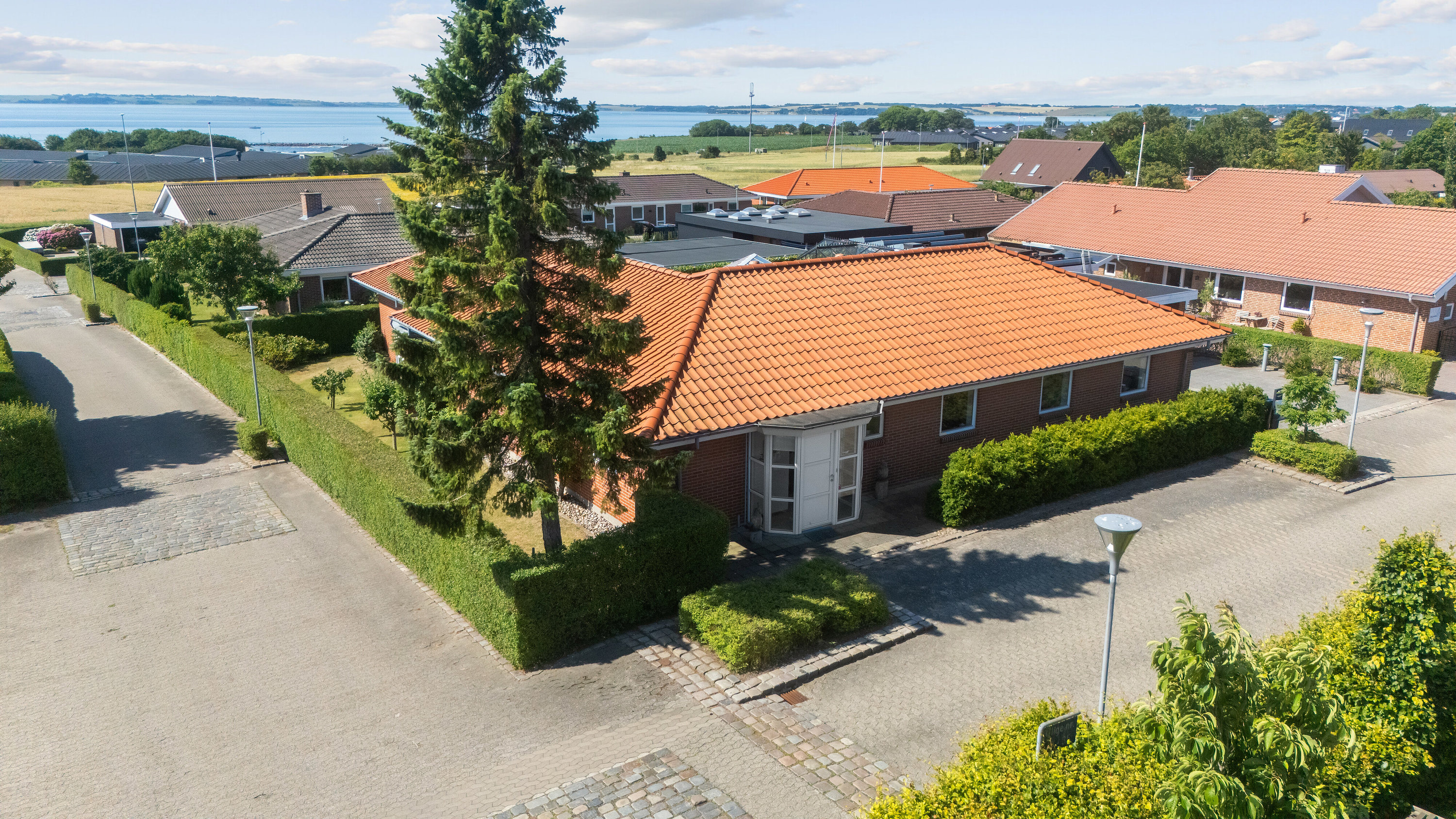 Fremhævet set fra vejen billede i fuldskærmstilstand. Billede af Gyvelvej 19, 7700 Thisted