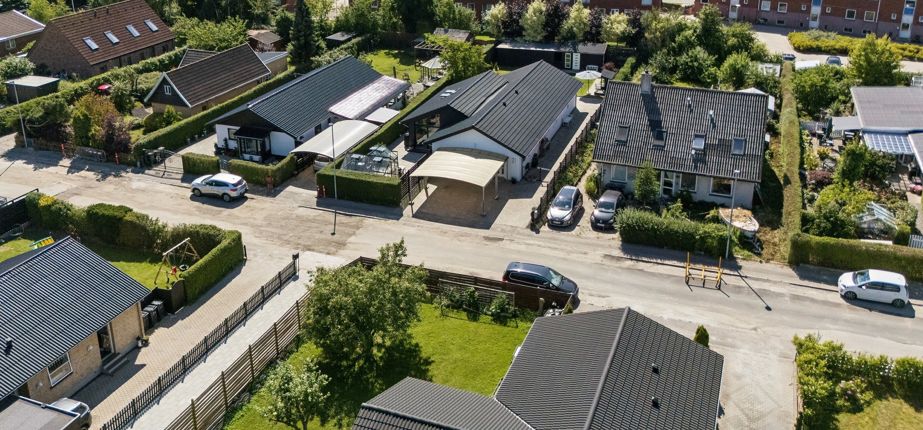 Fremhævet luftfoto billede i fuldskærmstilstand. Billede af Violvej 21, 4700 Næstved
