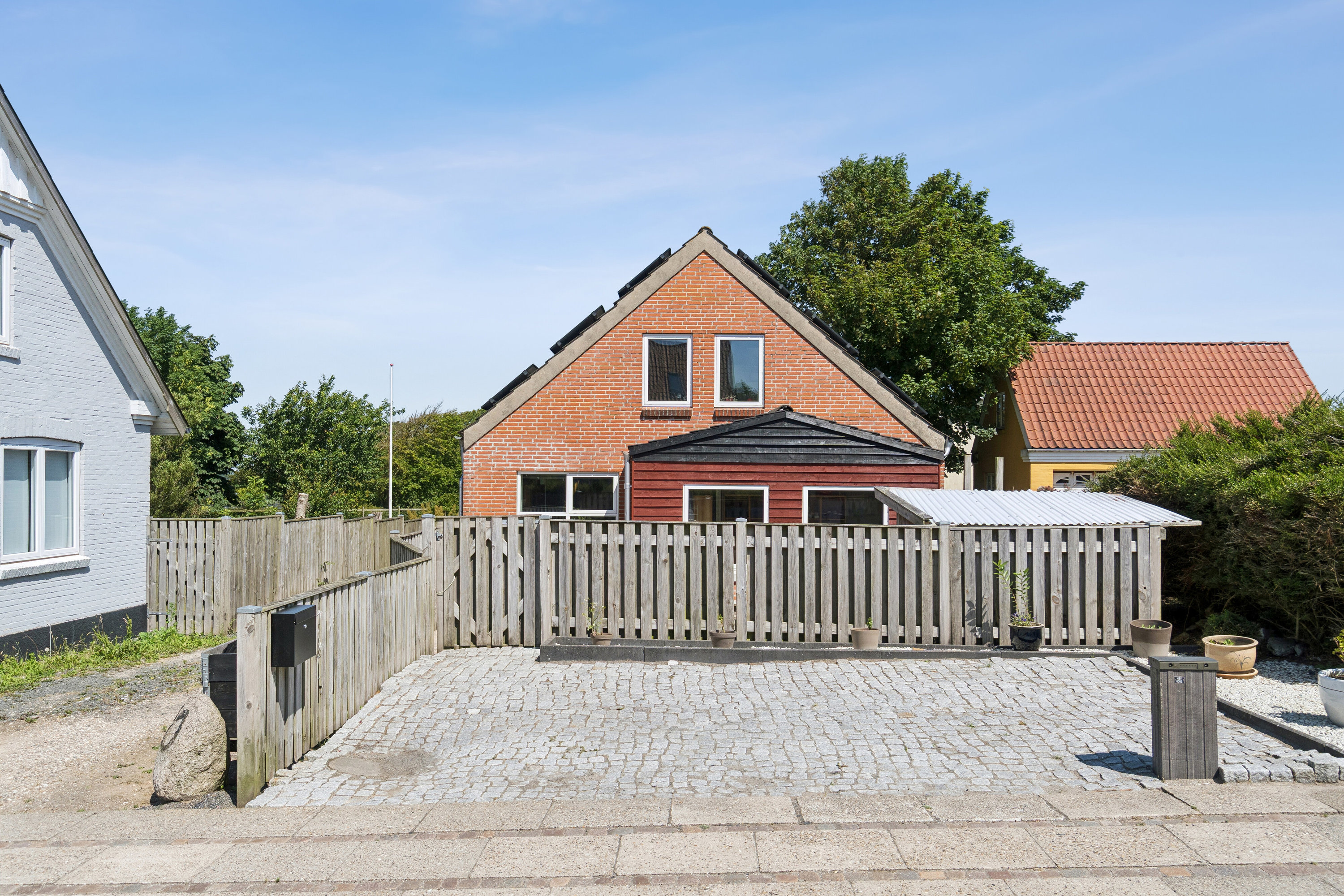 Fremhævet set fra vejen billede i fuldskærmstilstand. Billede af Bredgade 40, 7760 Hurup Thy