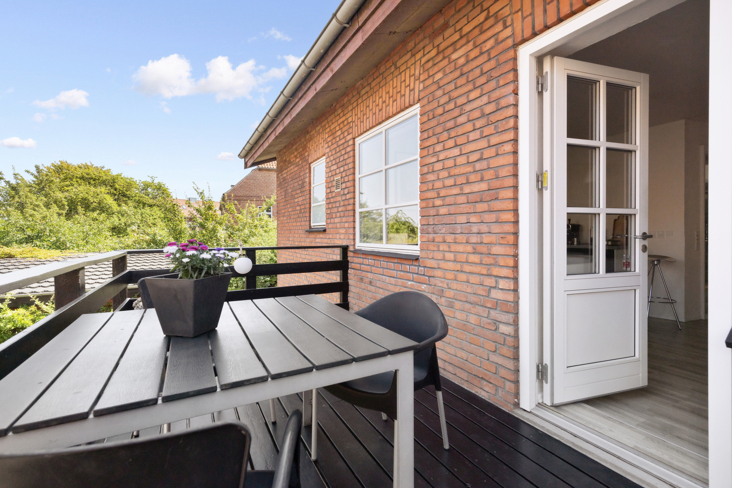 Fremhævet terrasse billede i fuldskærmstilstand. Billede af Vestre Alle 12, 9000 Aalborg