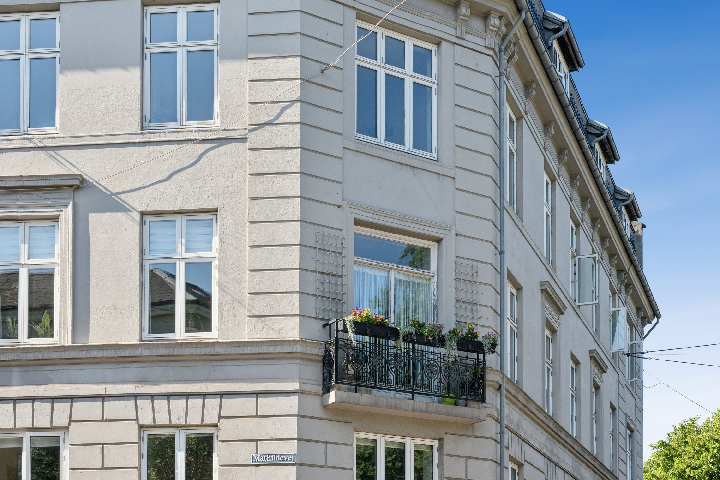 Fremhævet andet billede i fuldskærmstilstand. Billede af Mathildevej 2, 1. th., 2000 Frederiksberg