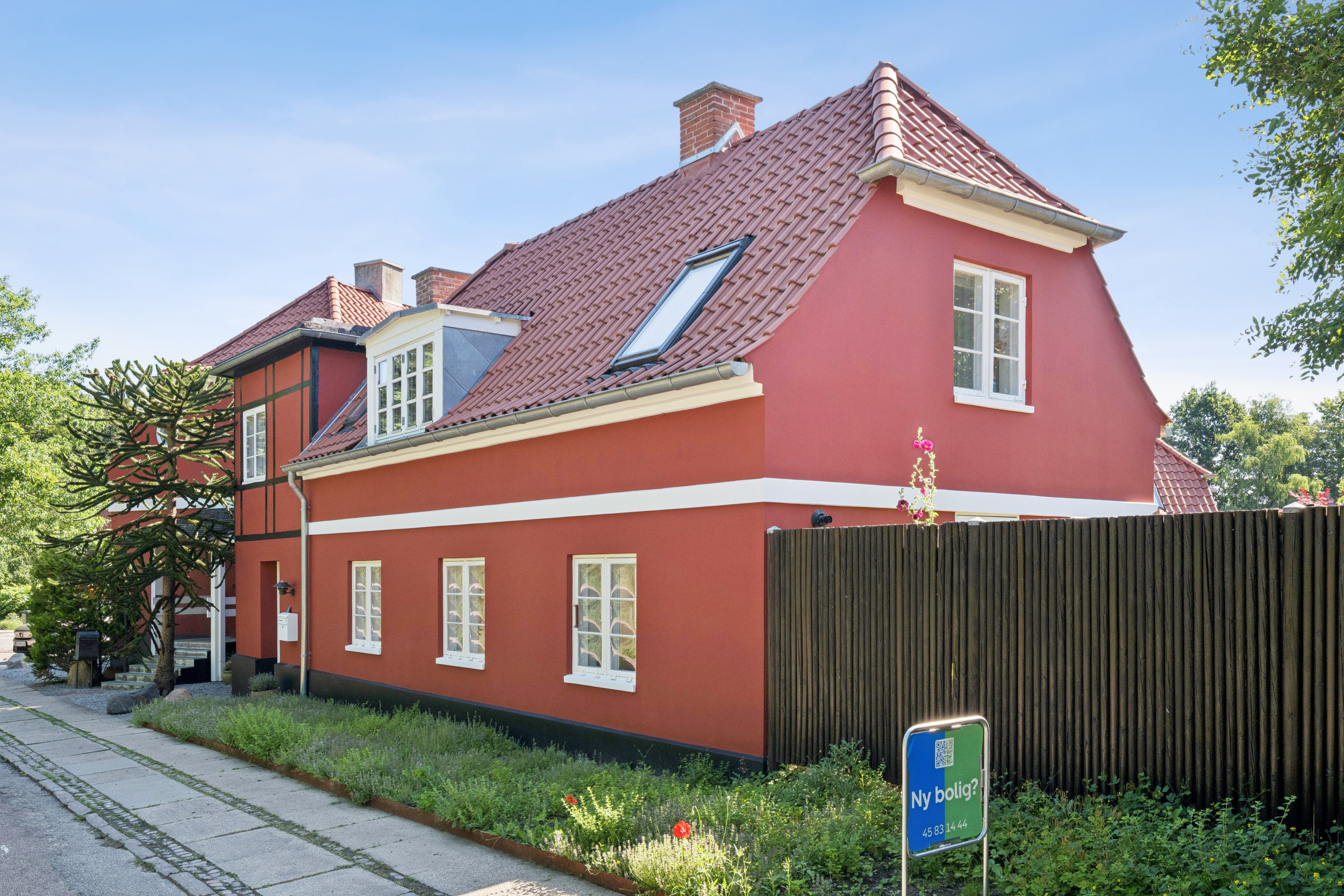 Krogvej 1, 2830 Virum